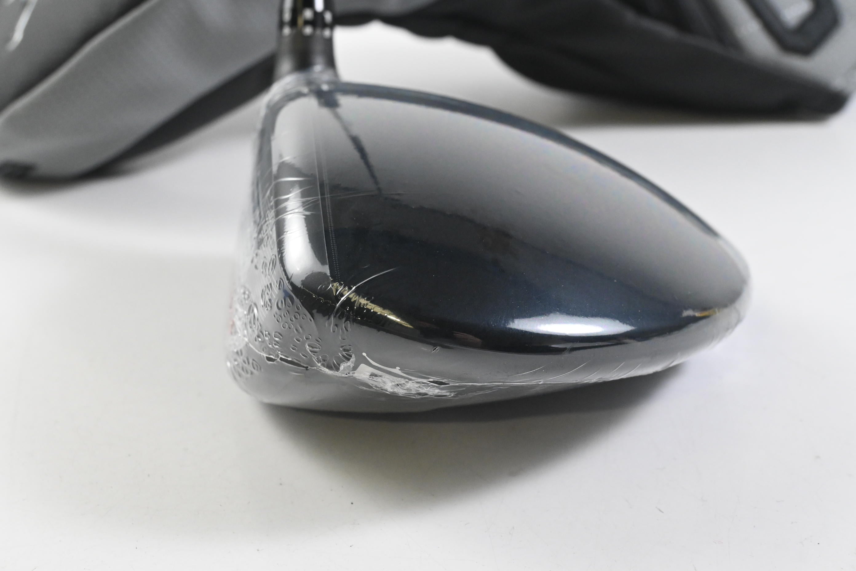 Left Hand Cobra OPTM X Driver / 10.5 Degree / Regular Flex Kai'li Dark Waves 60