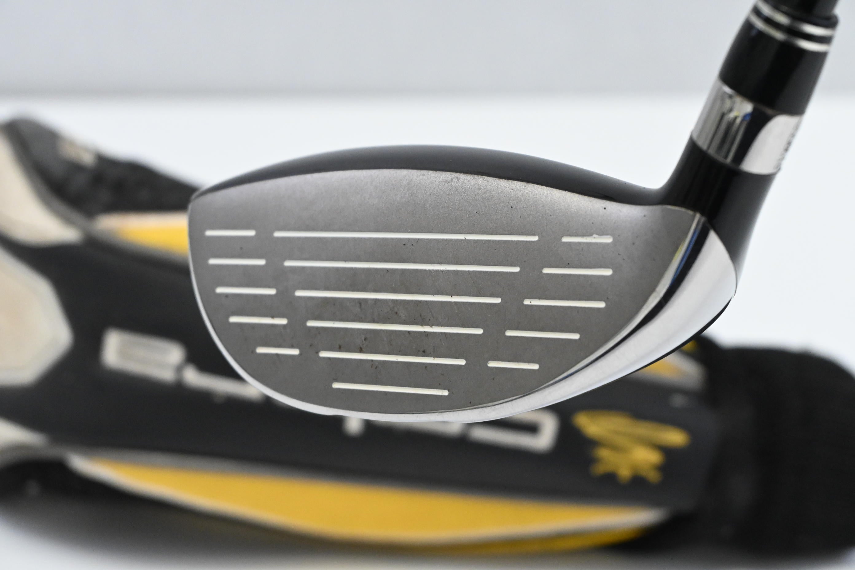 Cobra Baffler Rail-H #4 Hybrid / 22 Degree / Regular Flex Fujikura Motore 65