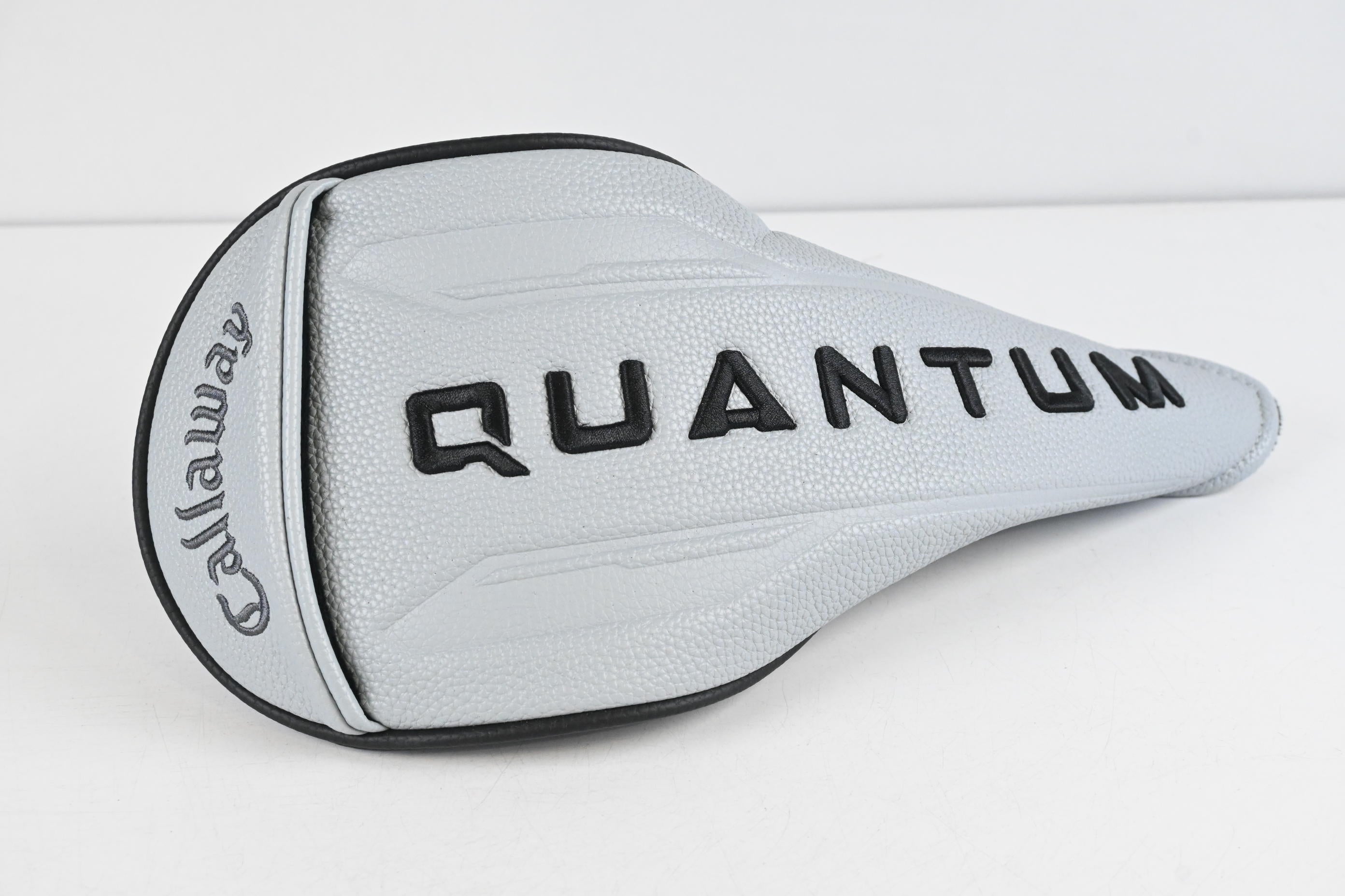 Callaway Quantum Max Driver / 10.5 Degree / Regular Flex Vanquish 4 Shaft