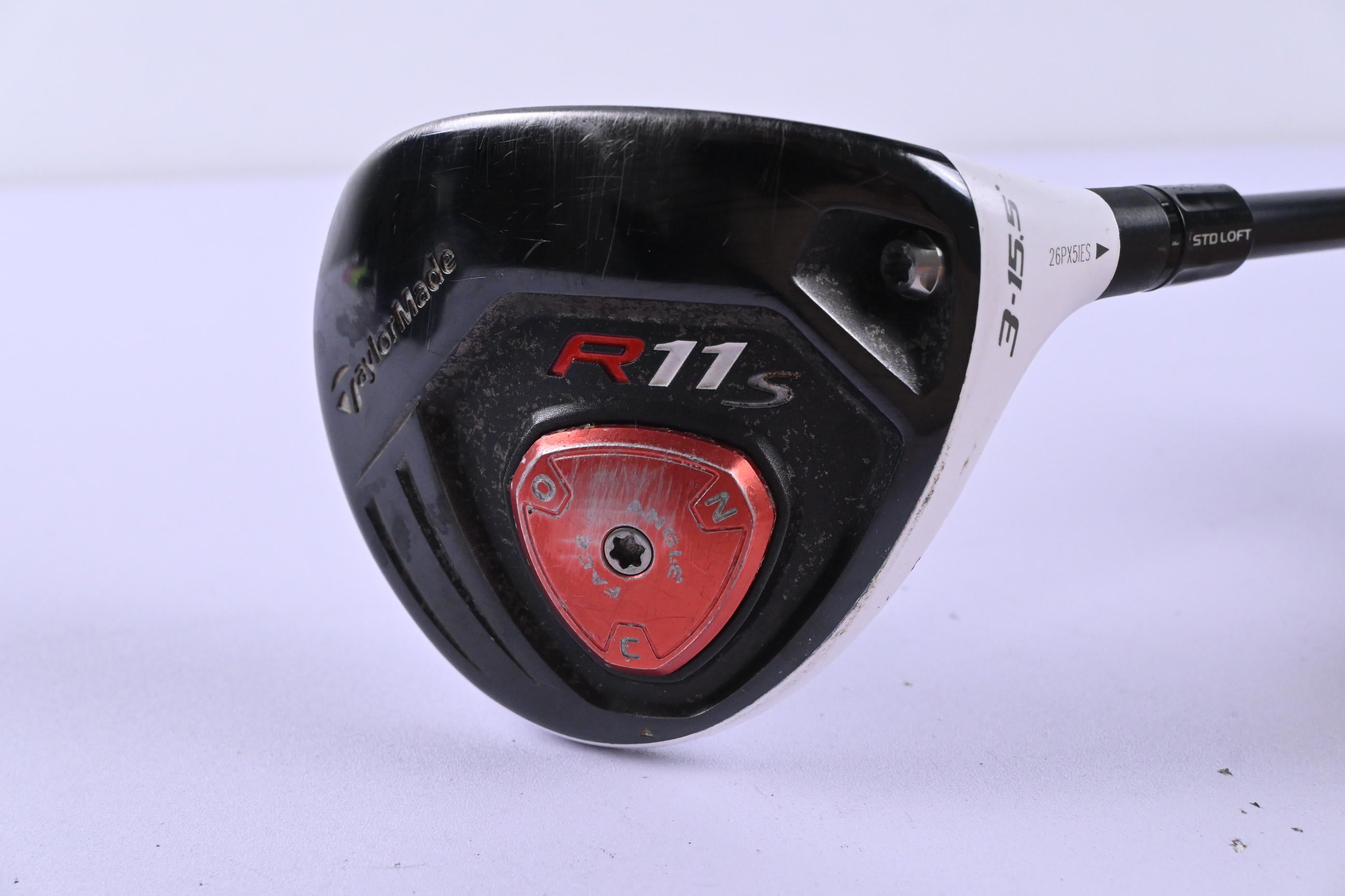 Taylormade R11S #3 Wood / 15.5 Degree / Stiff Flex Fujikura Blur 70 Shaft