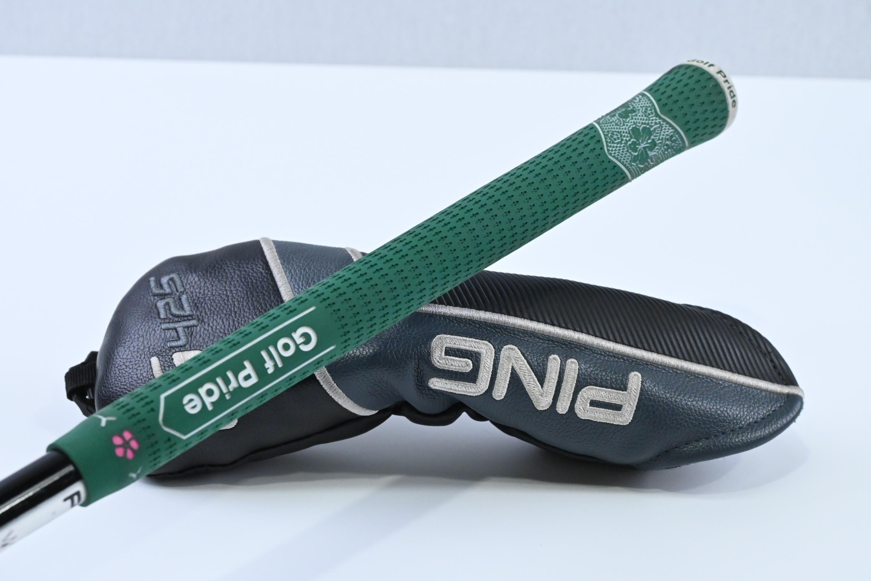 Left Hand Ping G425 #2 Hybrid / 17 Degree / TX Flex Aldila Rogue Black 95 Shaft