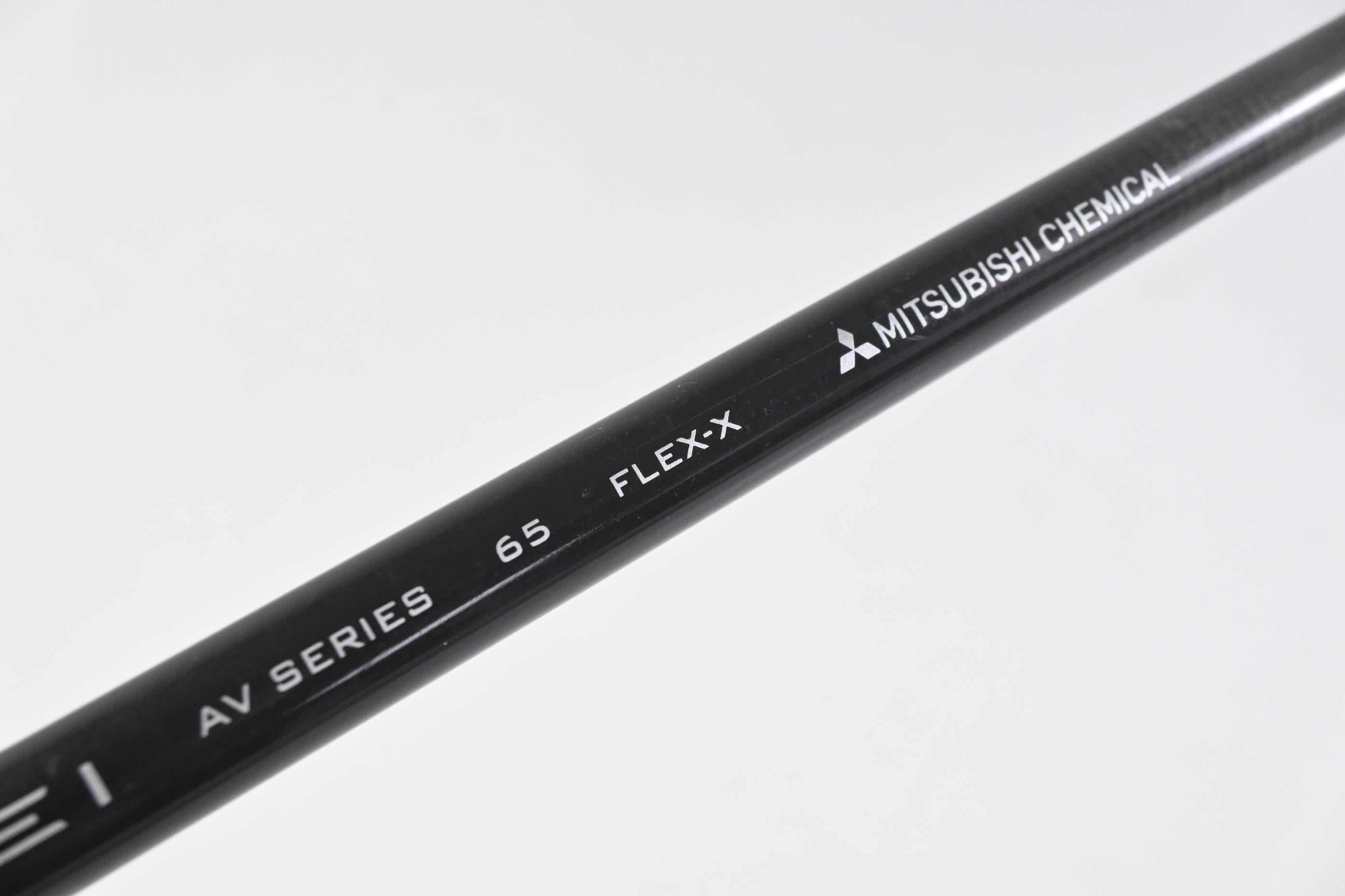 Tensei AV Raw White 65 Driver Shaft / X-Flex / Titleist