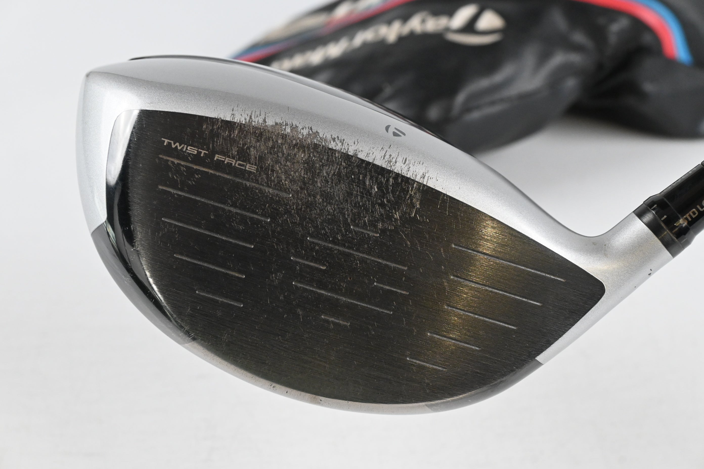 Taylormade M4 Driver / 10.5 Degree / Regular Flex Fujikura Atmos Red 5 Shaft