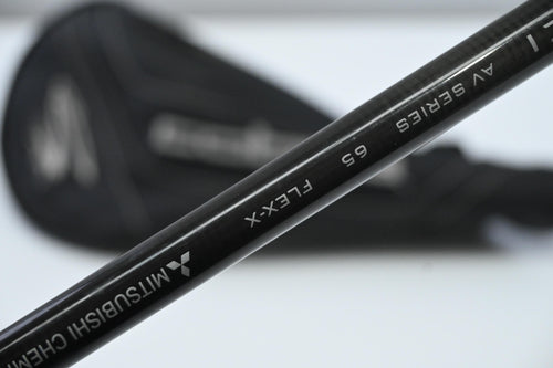 Cobra LTDx LS Driver / 9 Degree / X-Flex Tensei AV Raw White 65 Shaft