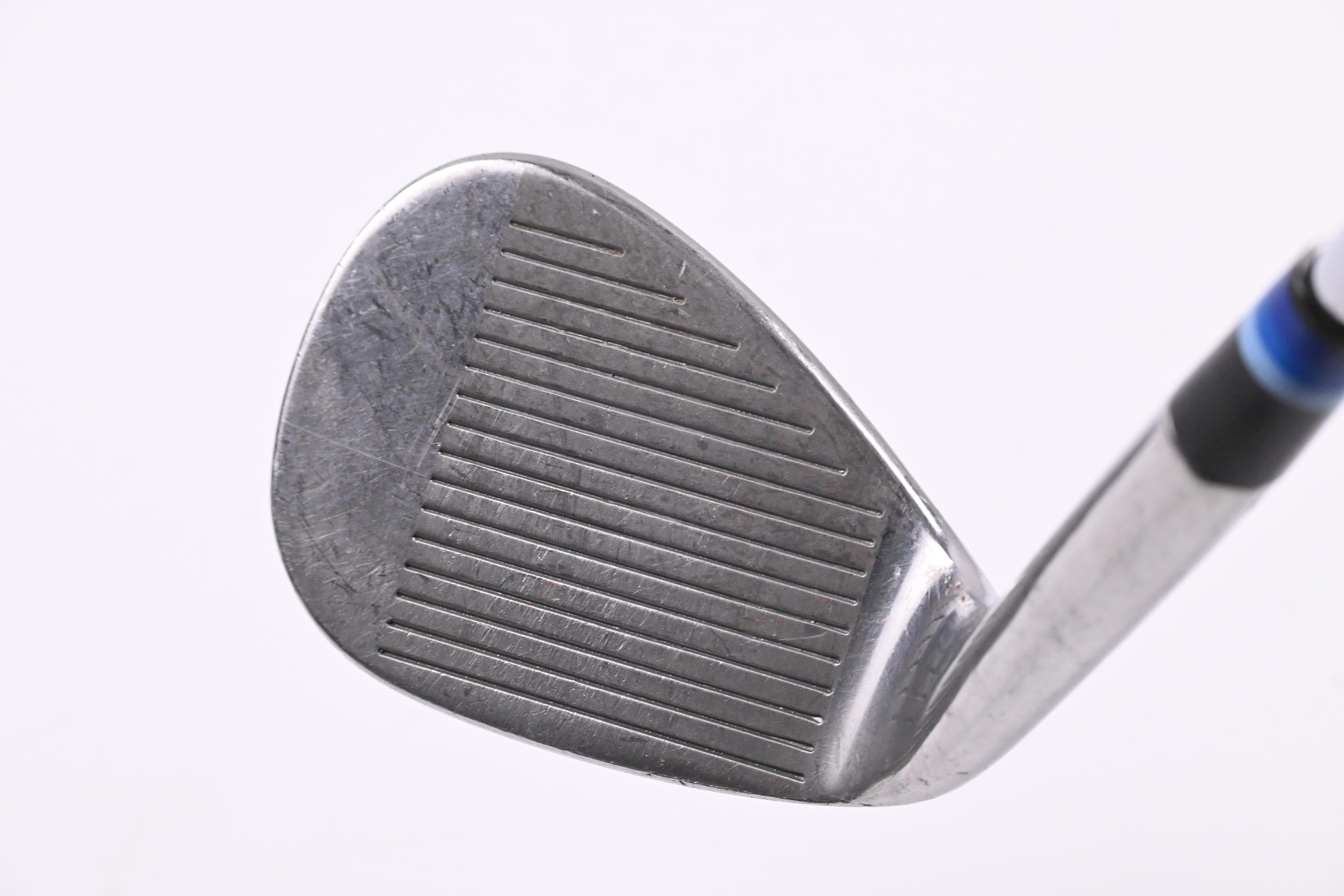 Cleveland 588 Tour Action Gap Wedge / 53 Degree / Regular Flex Dynamic Gold