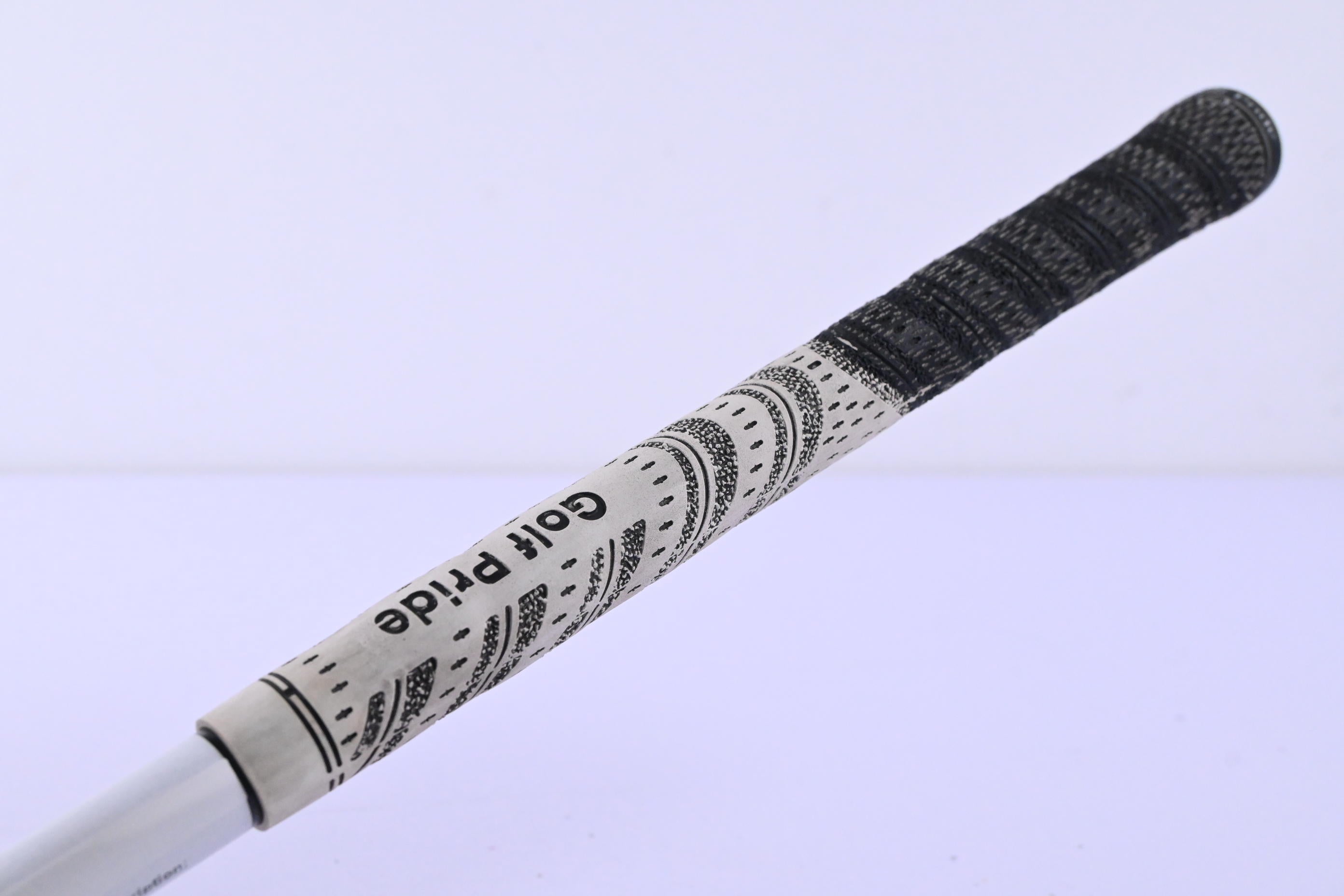 Taylormade R11S #3 Wood / 15.5 Degree / Stiff Flex Fujikura Blur 70 Shaft