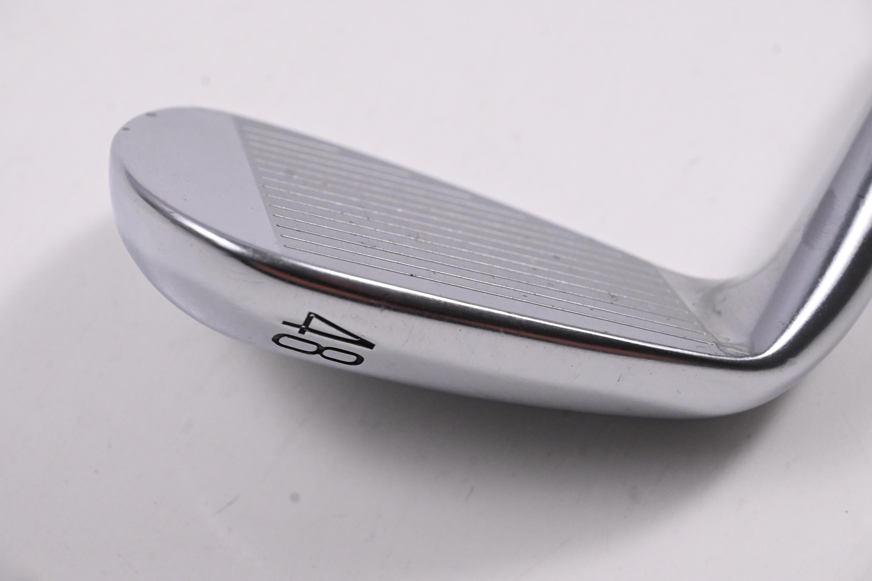 Titleist T200 2021 Pitching Wedge / 48 Degree / Regular Flex AMT Red R300  Shaft