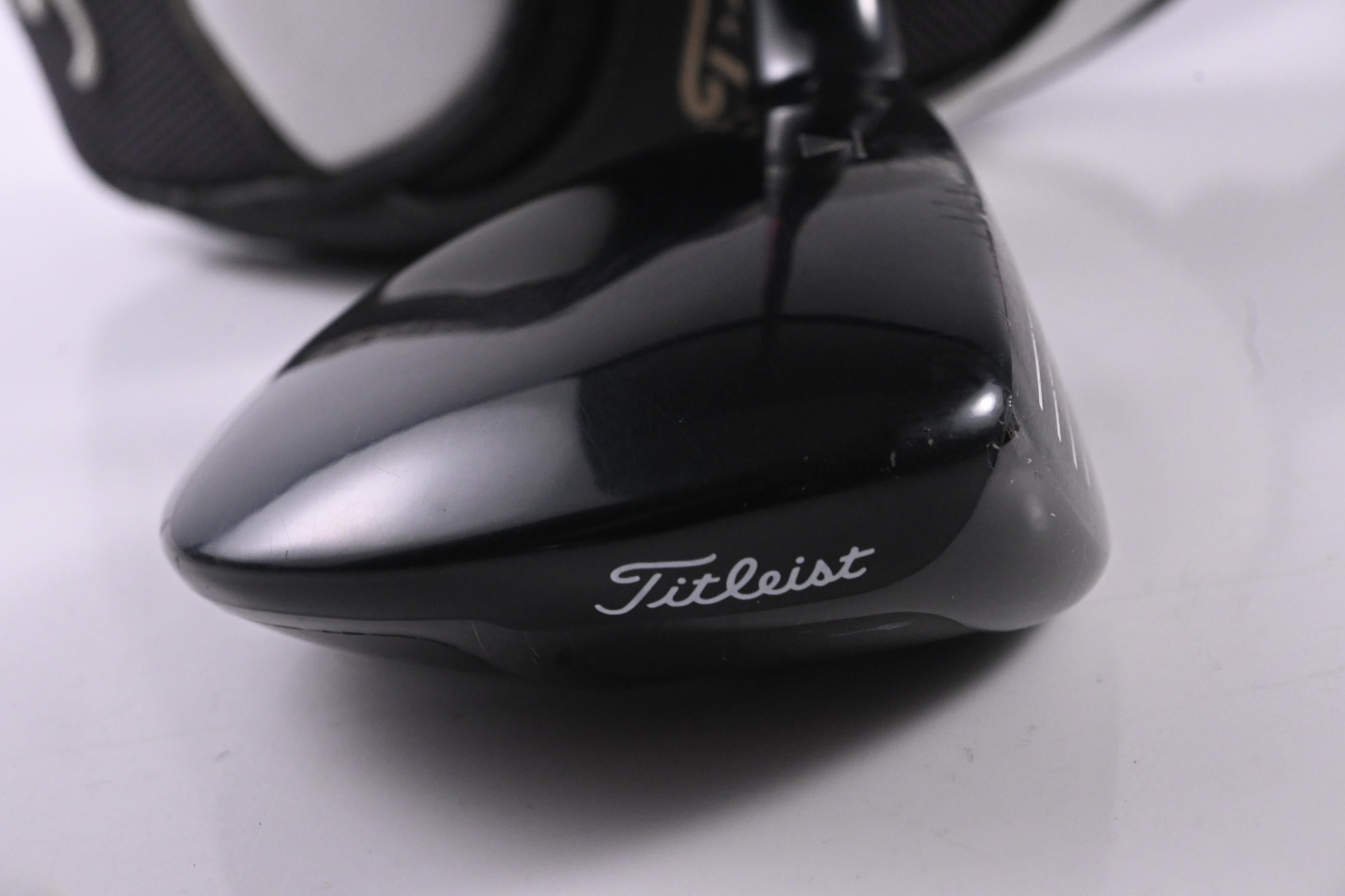 Titleist 910 F #3 Wood / 15 Degree / Regular Flex Diamana iLima 71 Shaft
