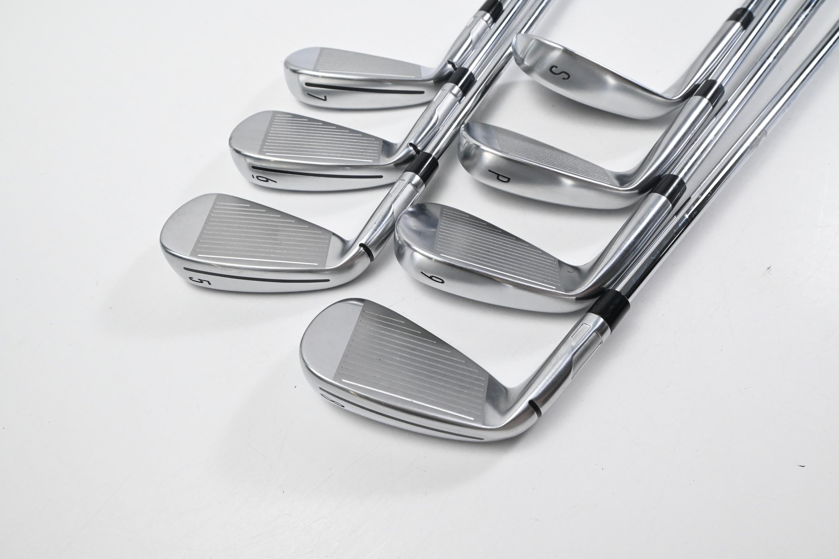 Taylormade Qi Max Irons / 5-PW+SW / Regular Flex KBS MAX MT 85 Shafts