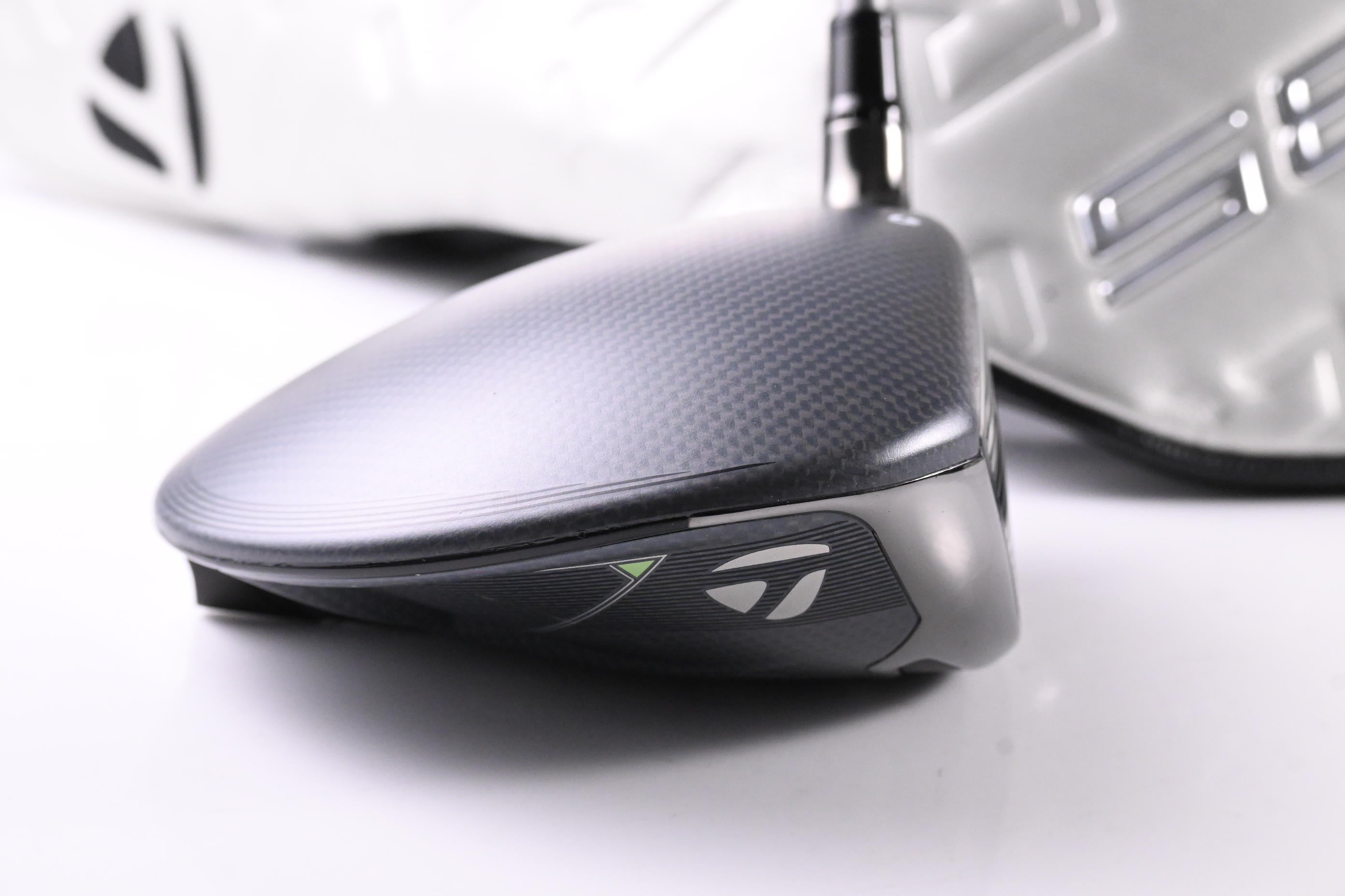 Taylormade Qi35 Driver / 9 Degree / Stiff Flex Fujikura Air Speeder 50 Shaft