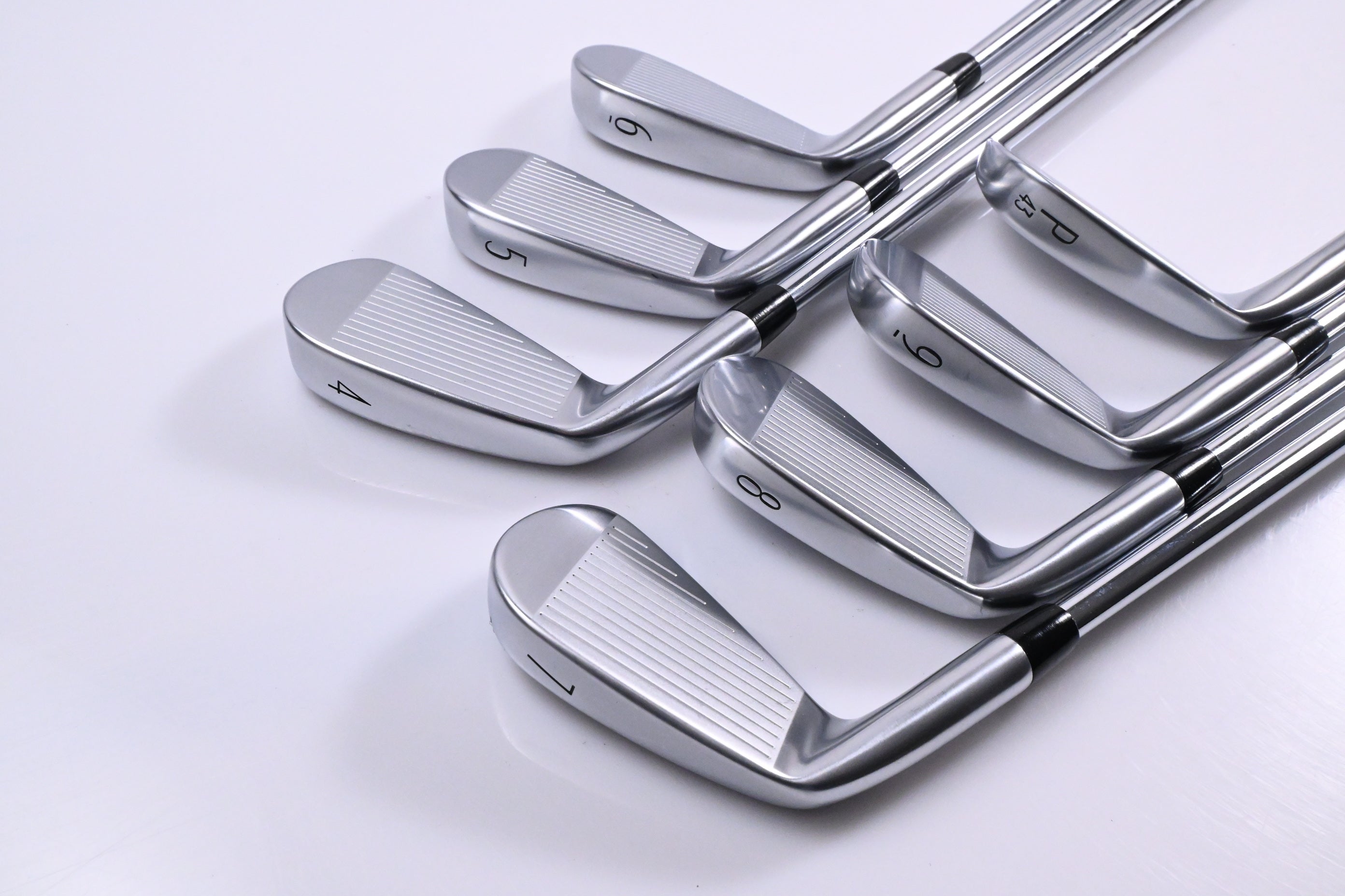 Titleist T250 2025 Irons / 4-PW / X-Flex Dynamic Gold X100 Shafts