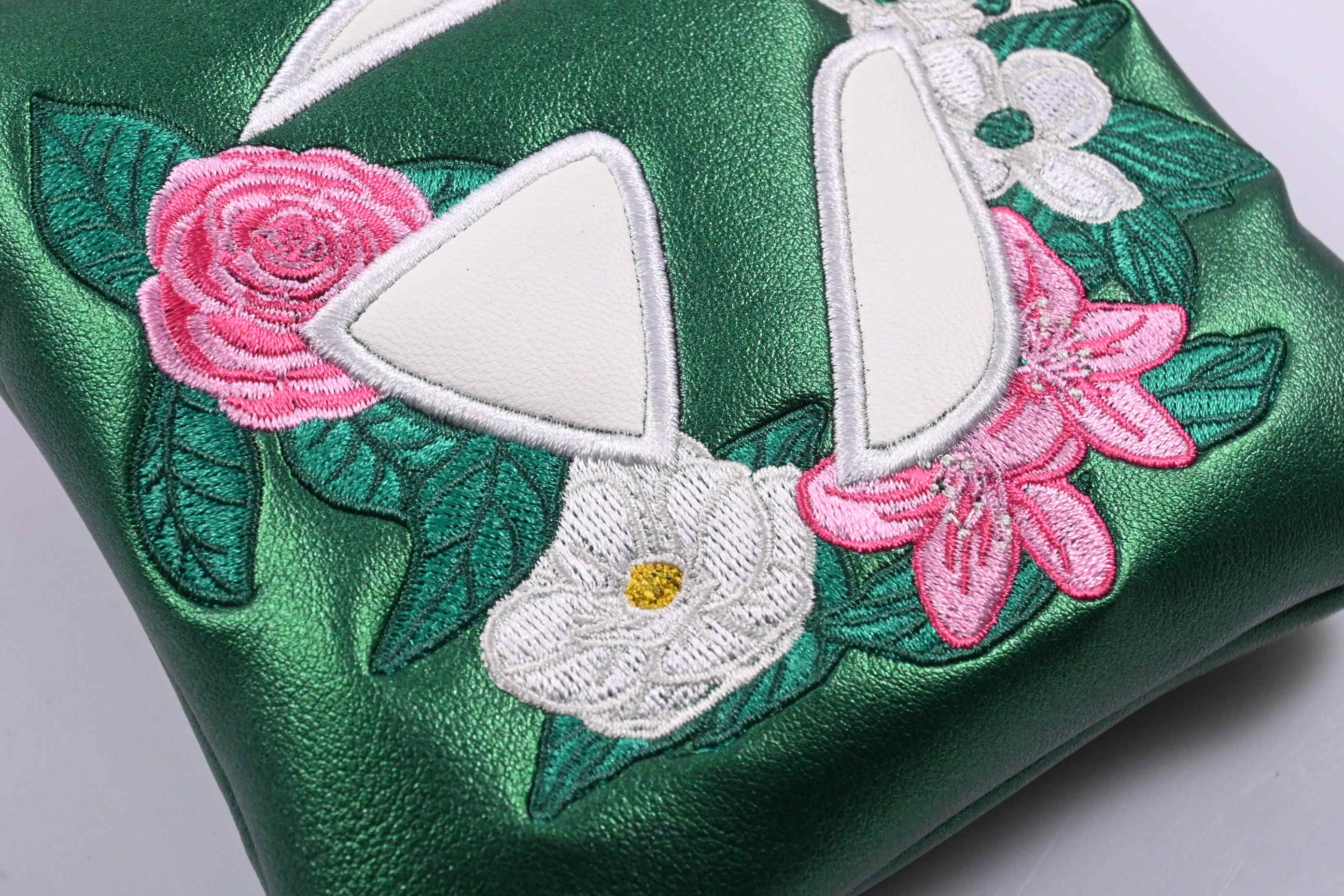 Taylormade Season Opener 2025 Mallet Putter Headcover / Green, White & Pink