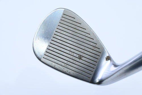 Taylormade Milled Grind Sand Wedge / 54 Degree / Wedge Flex Dynamic Gold Shaft