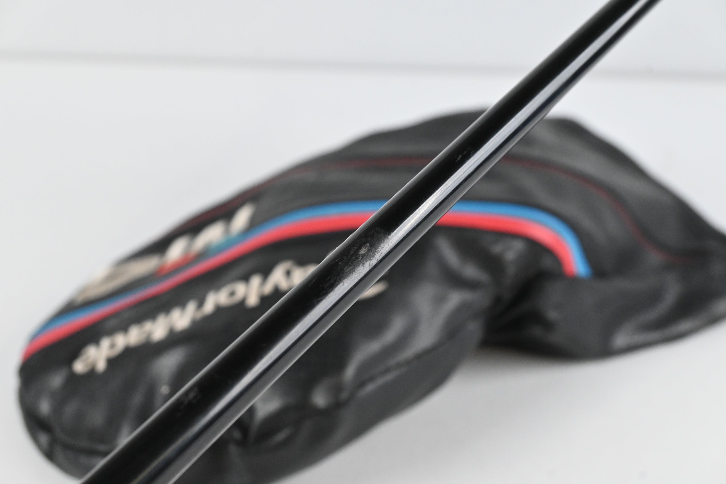 Taylormade M4 Driver / 10.5 Degree / Regular Flex Fujikura Atmos Red 5 Shaft