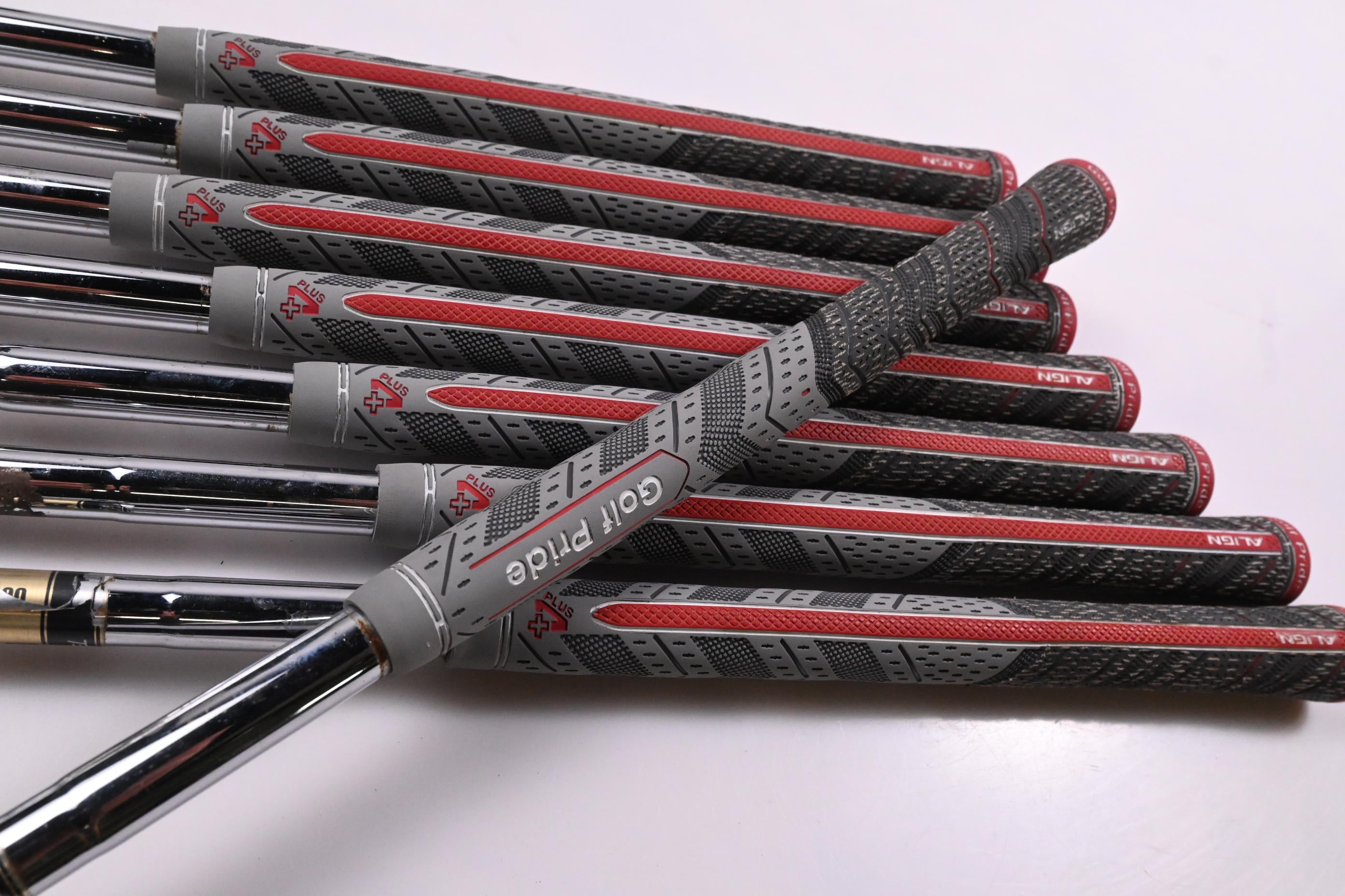 Taylormade M6 Irons / 4-PW+SW / Stiff Flex Dynamic Gold S300 Shafts