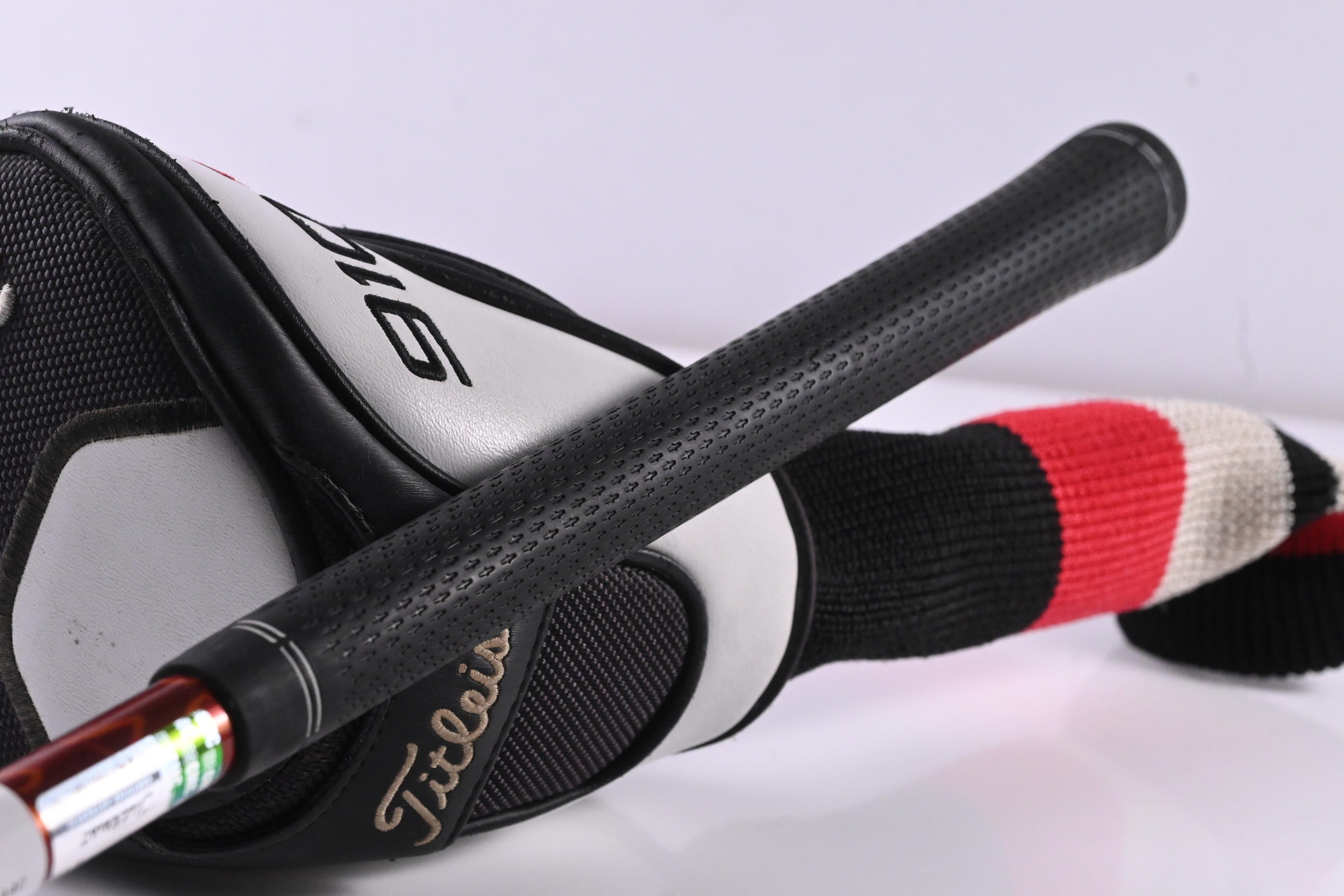 Titleist 910 F #3 Wood / 15 Degree / Regular Flex Diamana iLima 71 Shaft
