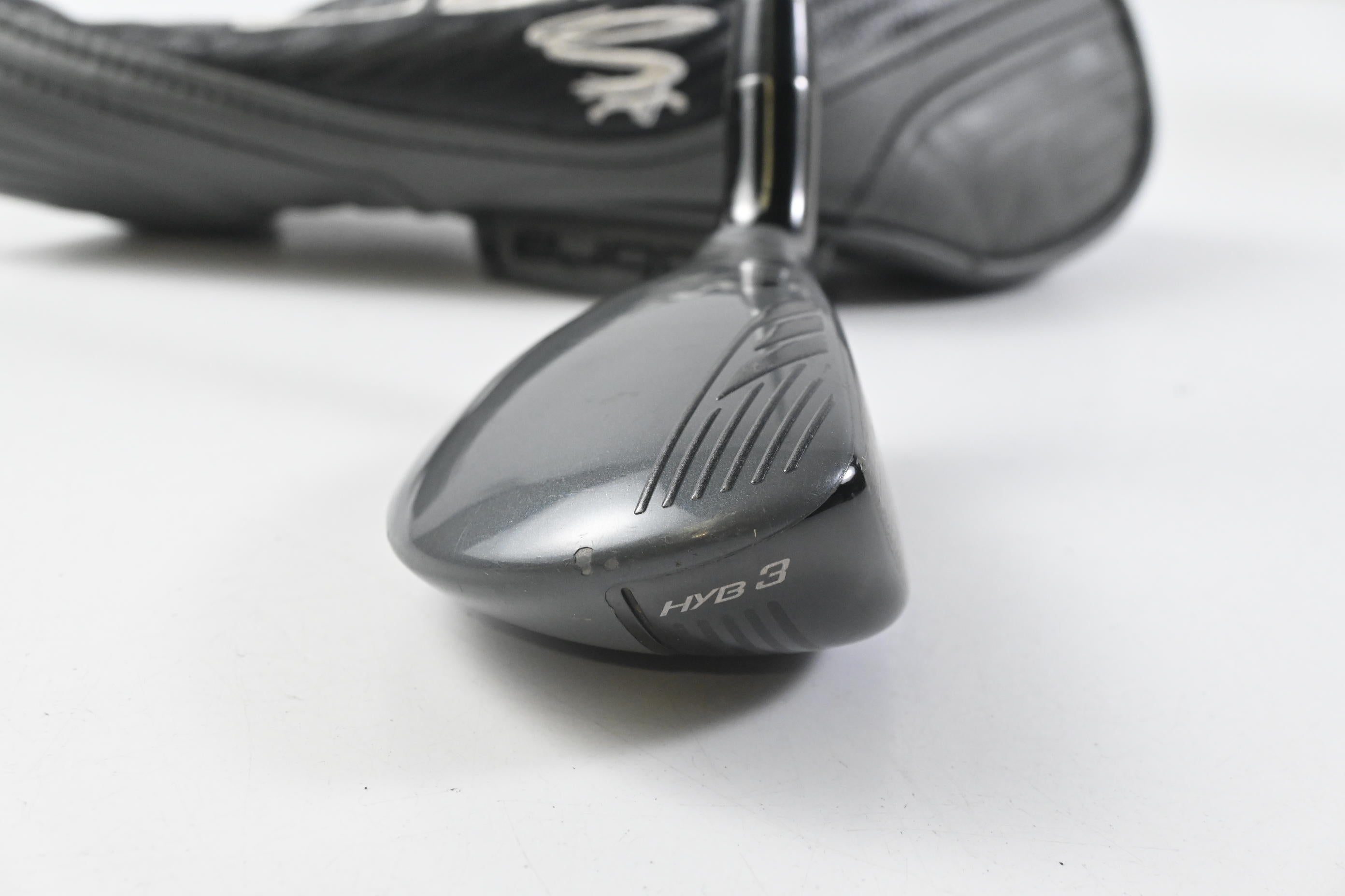 Cobra King F8 #3 Hybrid / 19 Degree / Regular Flex Aldila Rogue Pro 75 Shaft