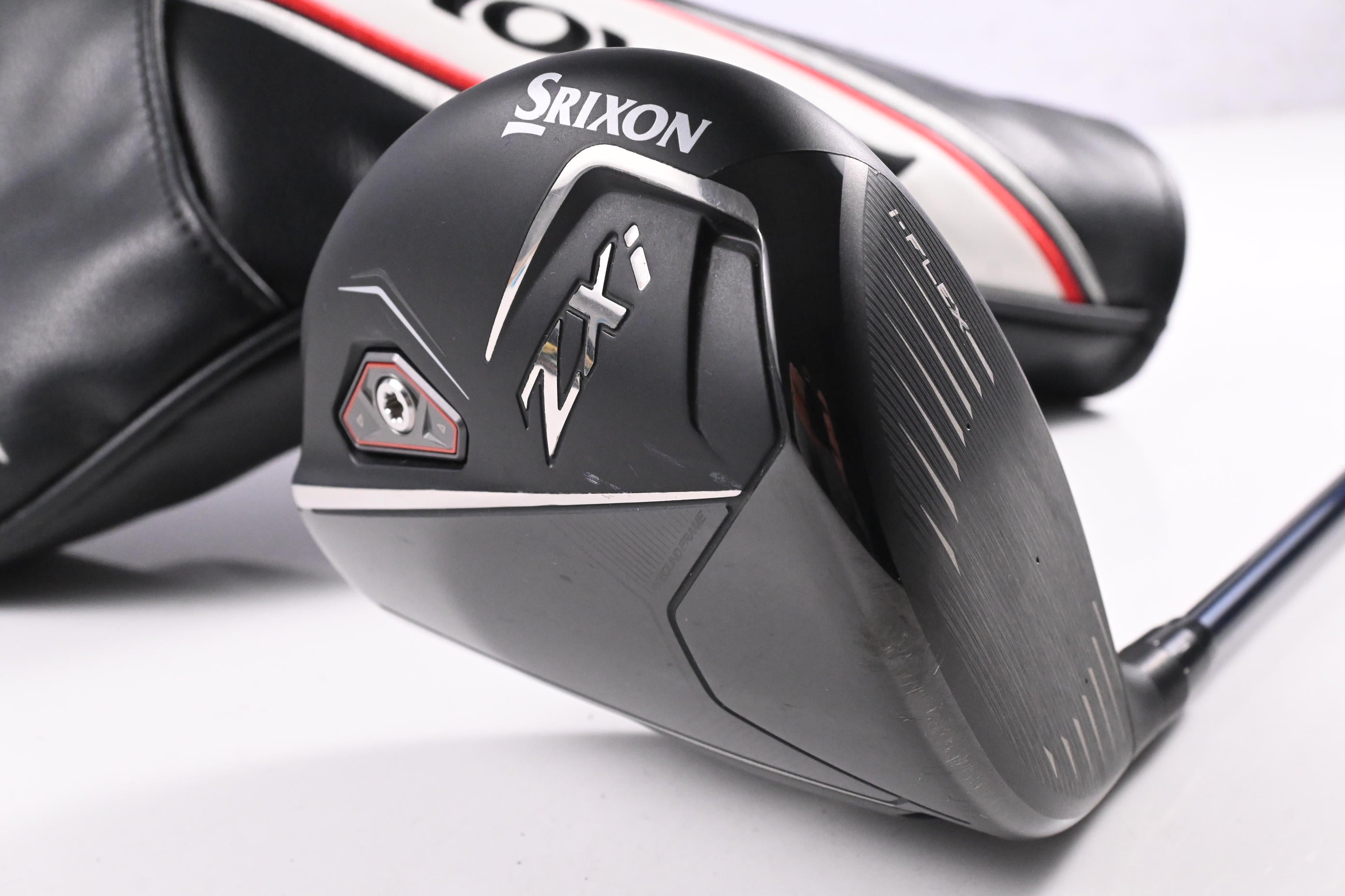 Srixon ZXi Driver / 10.5 Degree / Regular Flex Fujikura Ventus Blue TR 6 Shaft