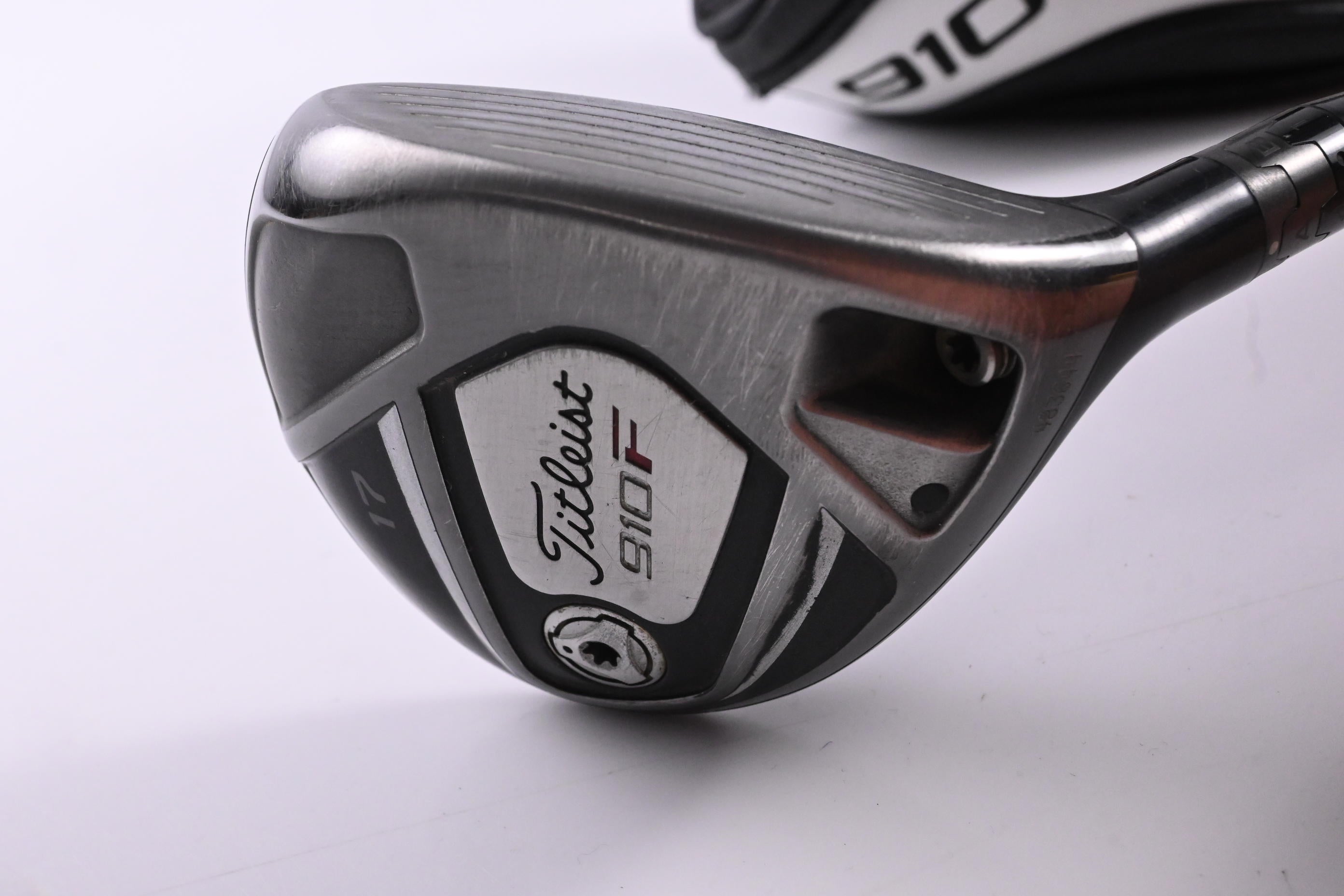 Titleist 910 F #5 Wood / 17 Degree / Regular Flex Diamana iLima 71 Shaft