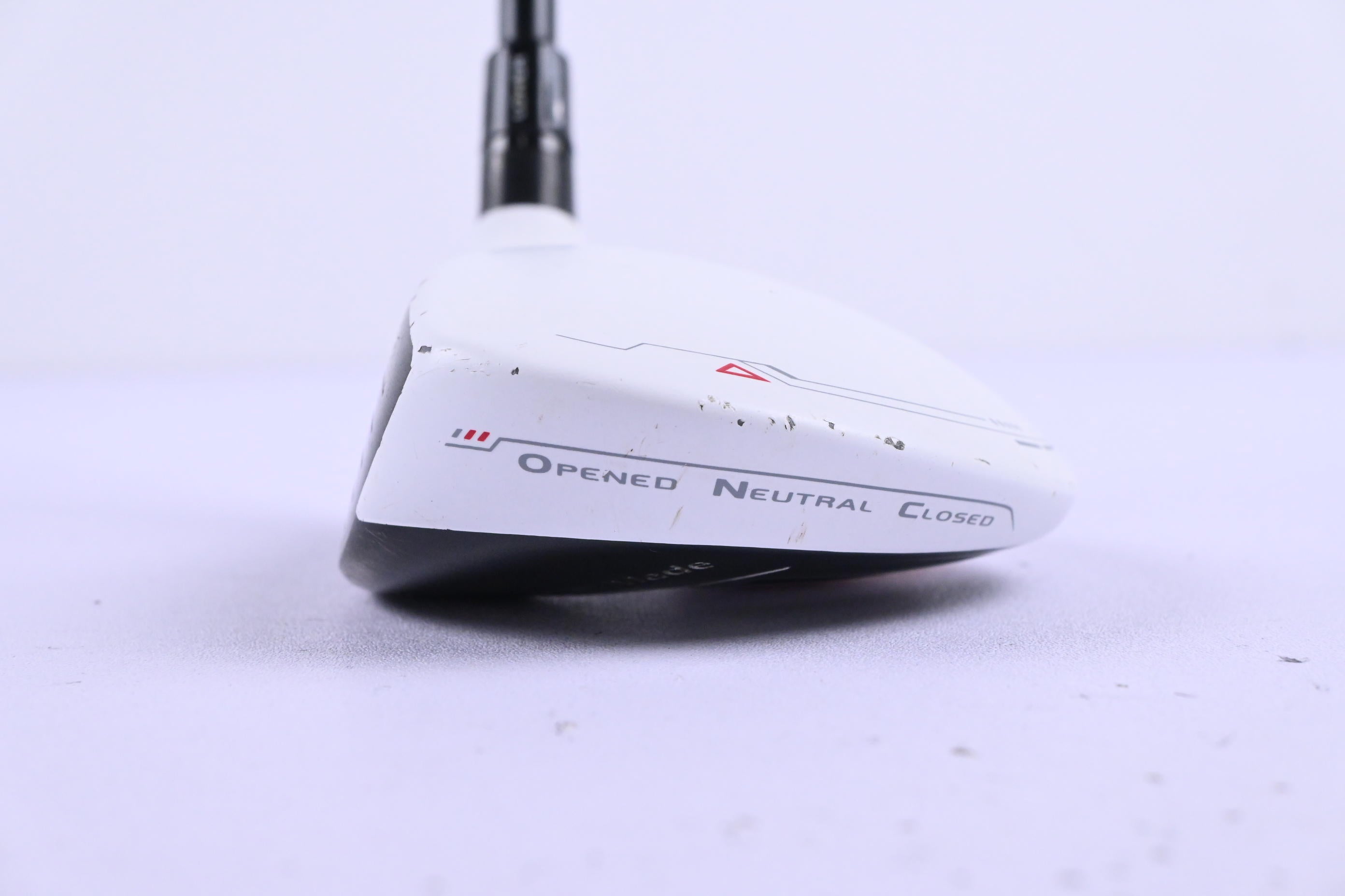 Left Hand Taylormade R11 #3 Wood / 15.5 Degree / Regular Flex Fujikura Blur 70