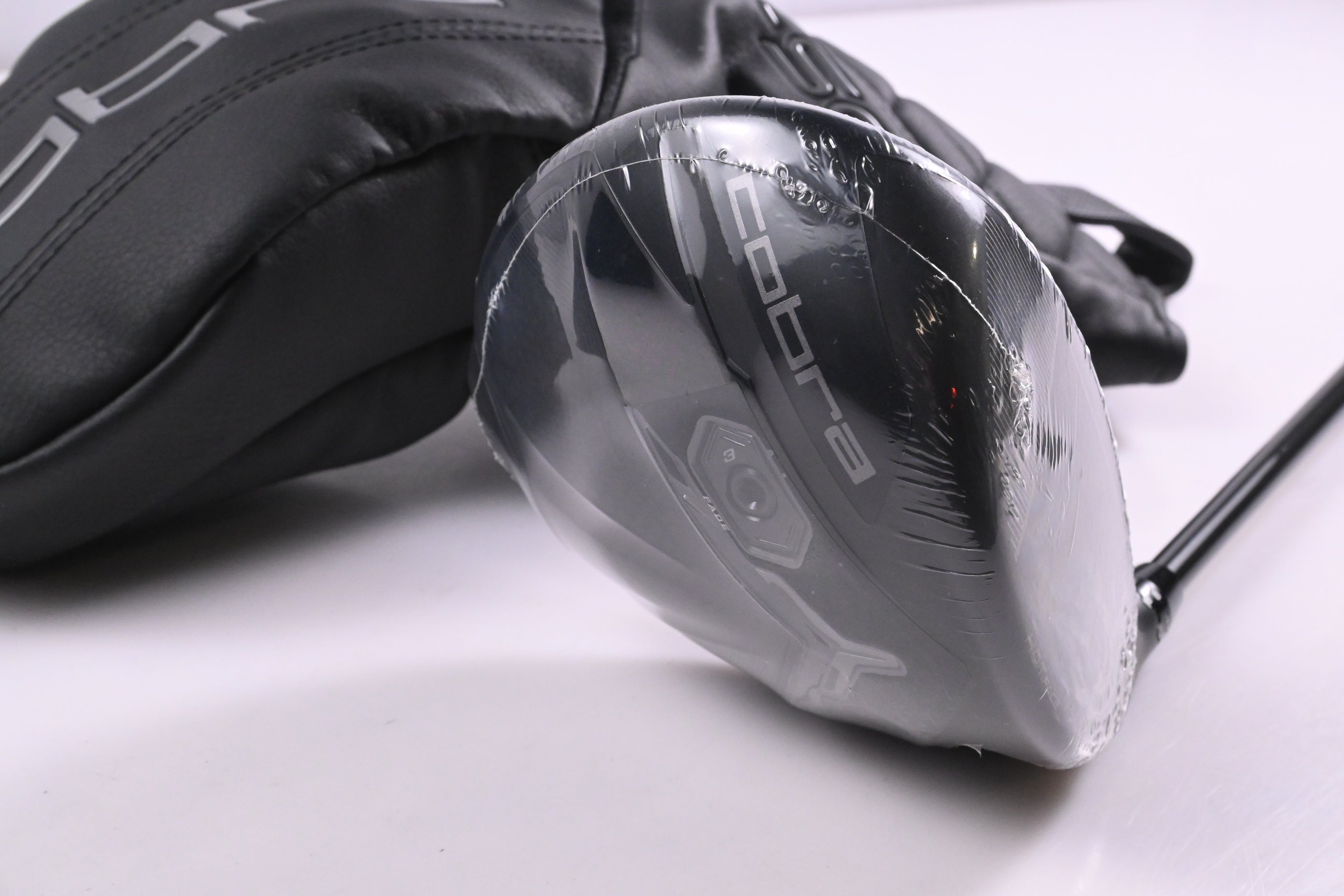 Cobra DS-Adapt LS Driver / 9 Degree / Stiff Flex Denali Black 60 Shaft
