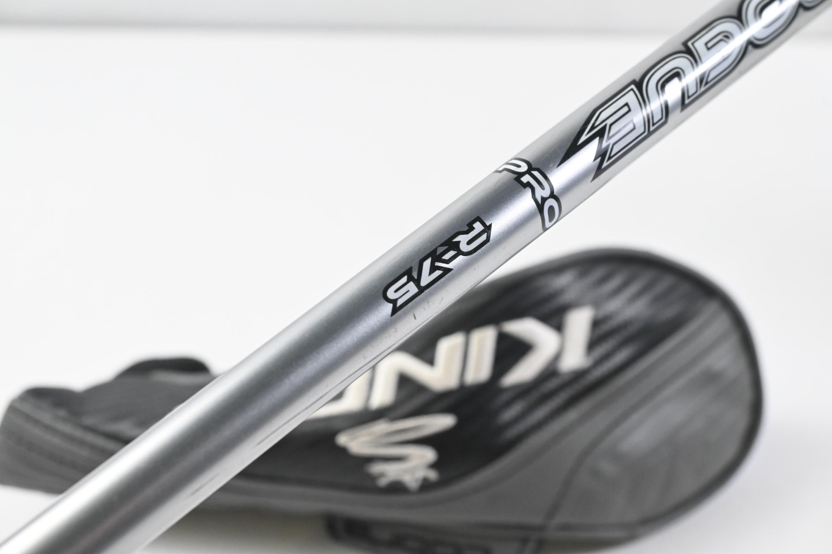 Cobra King F8 #3 Hybrid / 19 Degree / Regular Flex Aldila Rogue Pro 75 Shaft