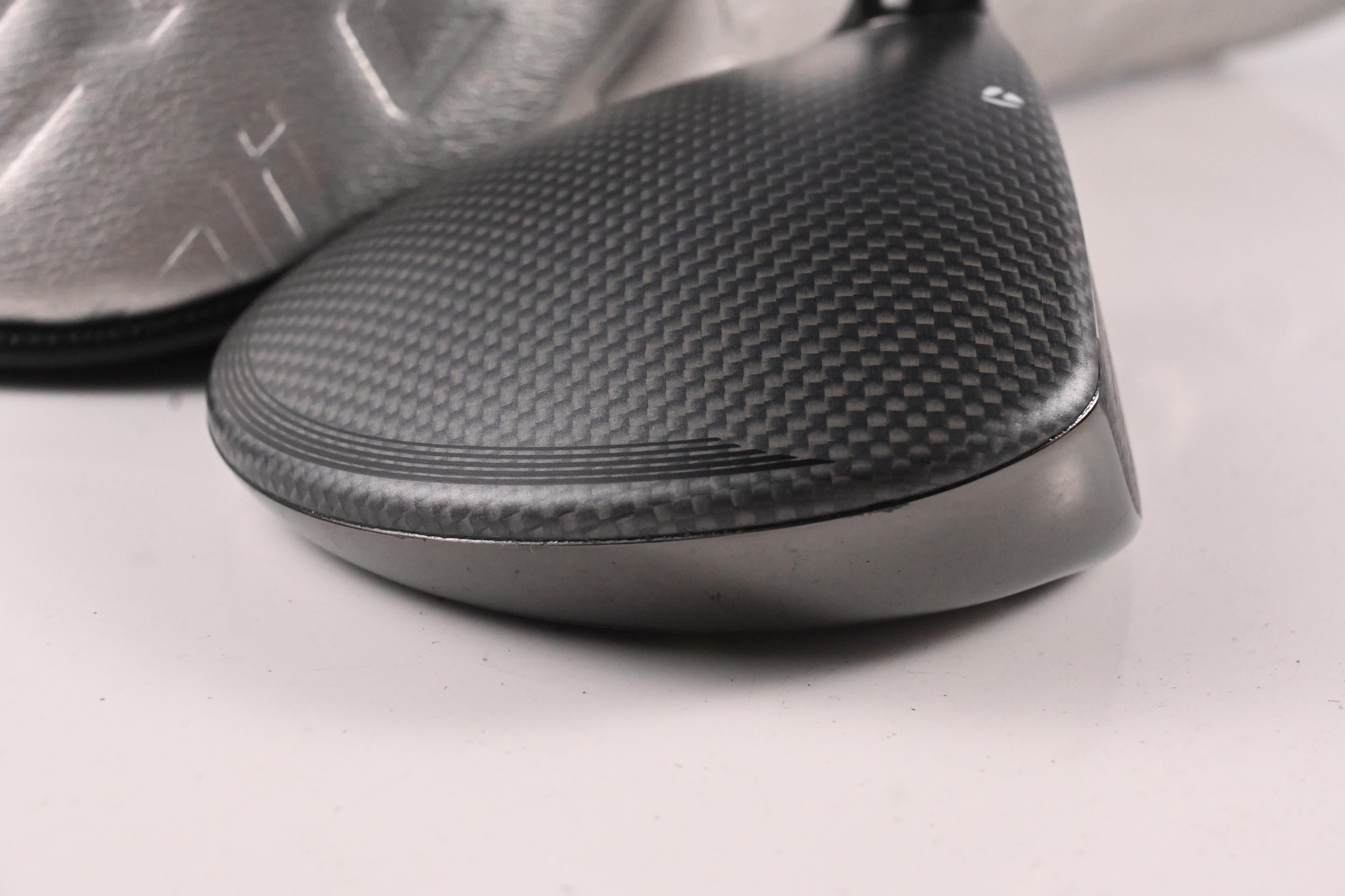 Taylormade Qi35 #3HL Wood / 16.5 Degree / Regular Flex Fujikura Airspeeder 50