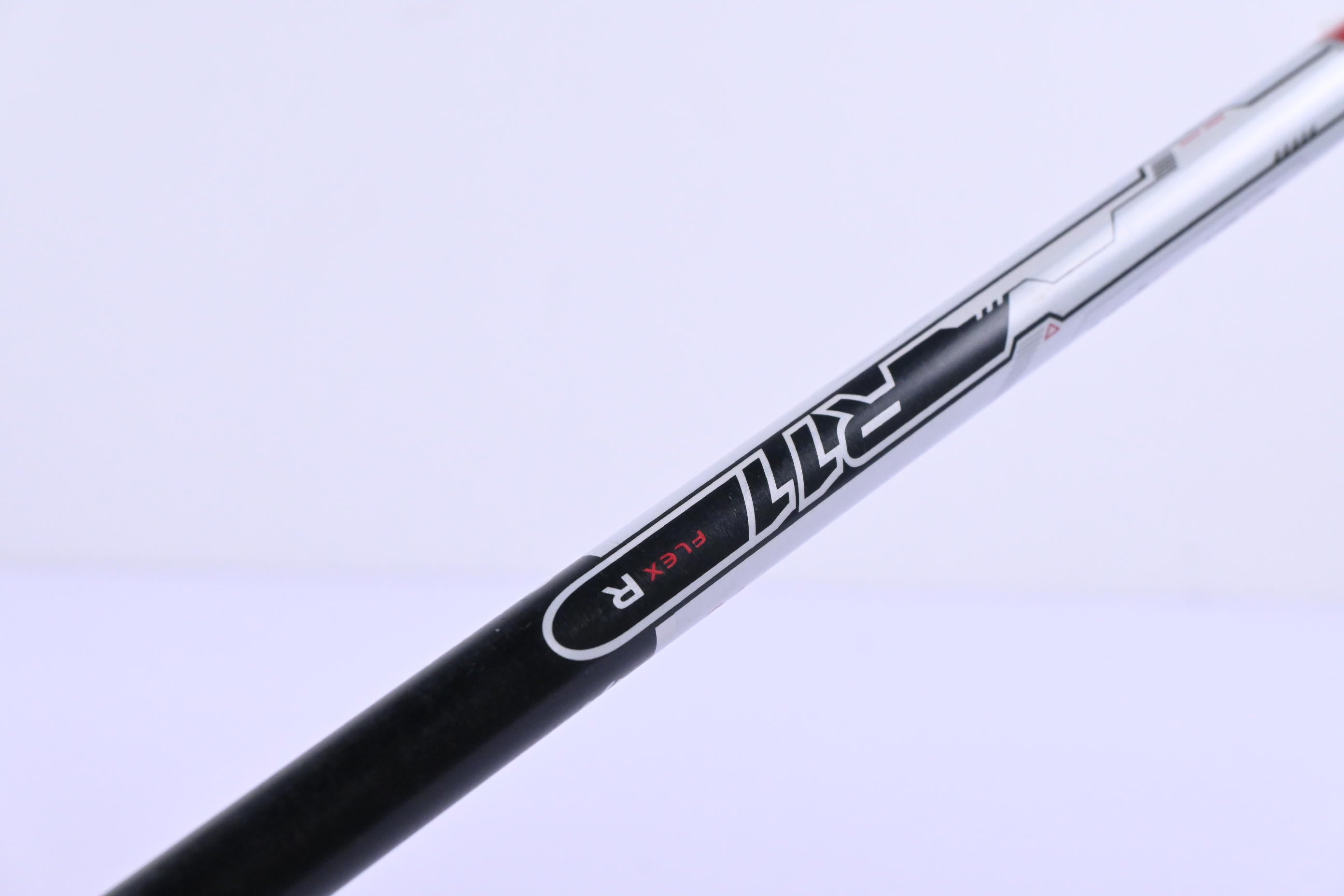 Left Hand Taylormade R11 #3 Wood / 15.5 Degree / Regular Flex Fujikura Blur 70