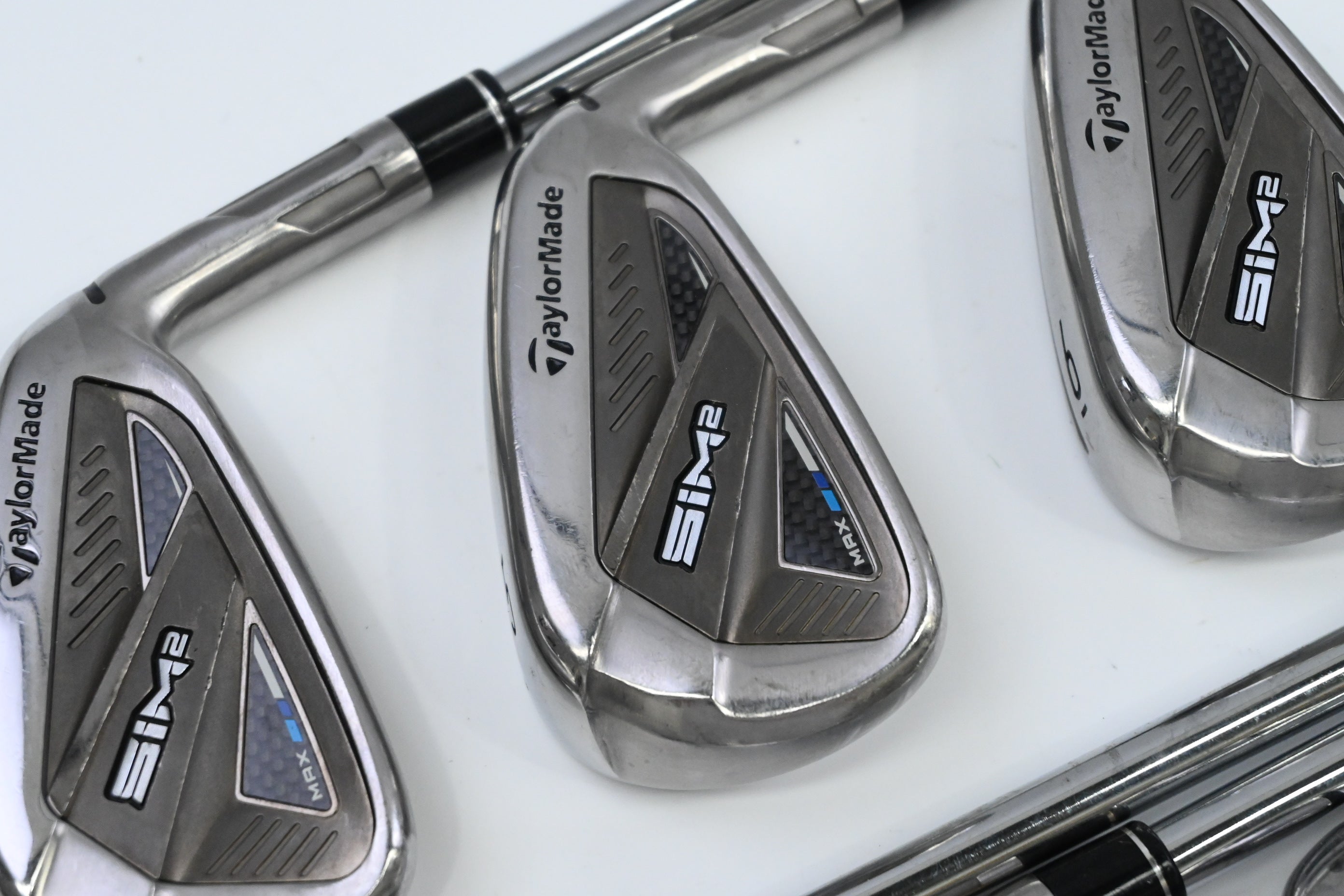 Taylormade SIM2 Max Irons / 4-PW / Regular Flex KBS MAX MT 85 Shafts