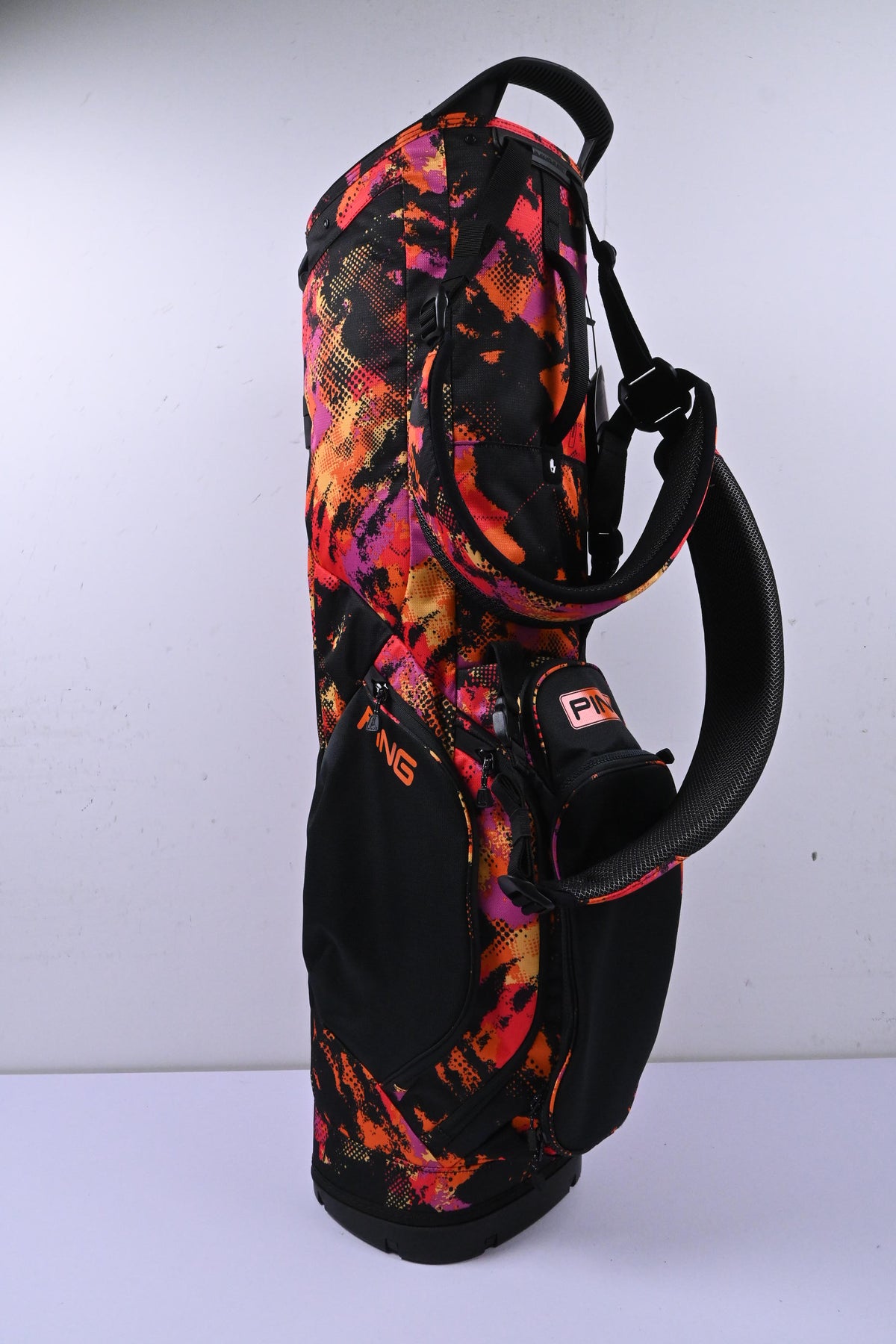 Ping Hoofer Lite Stand Bag / 4-Way Divider / Black, Orange & Pink