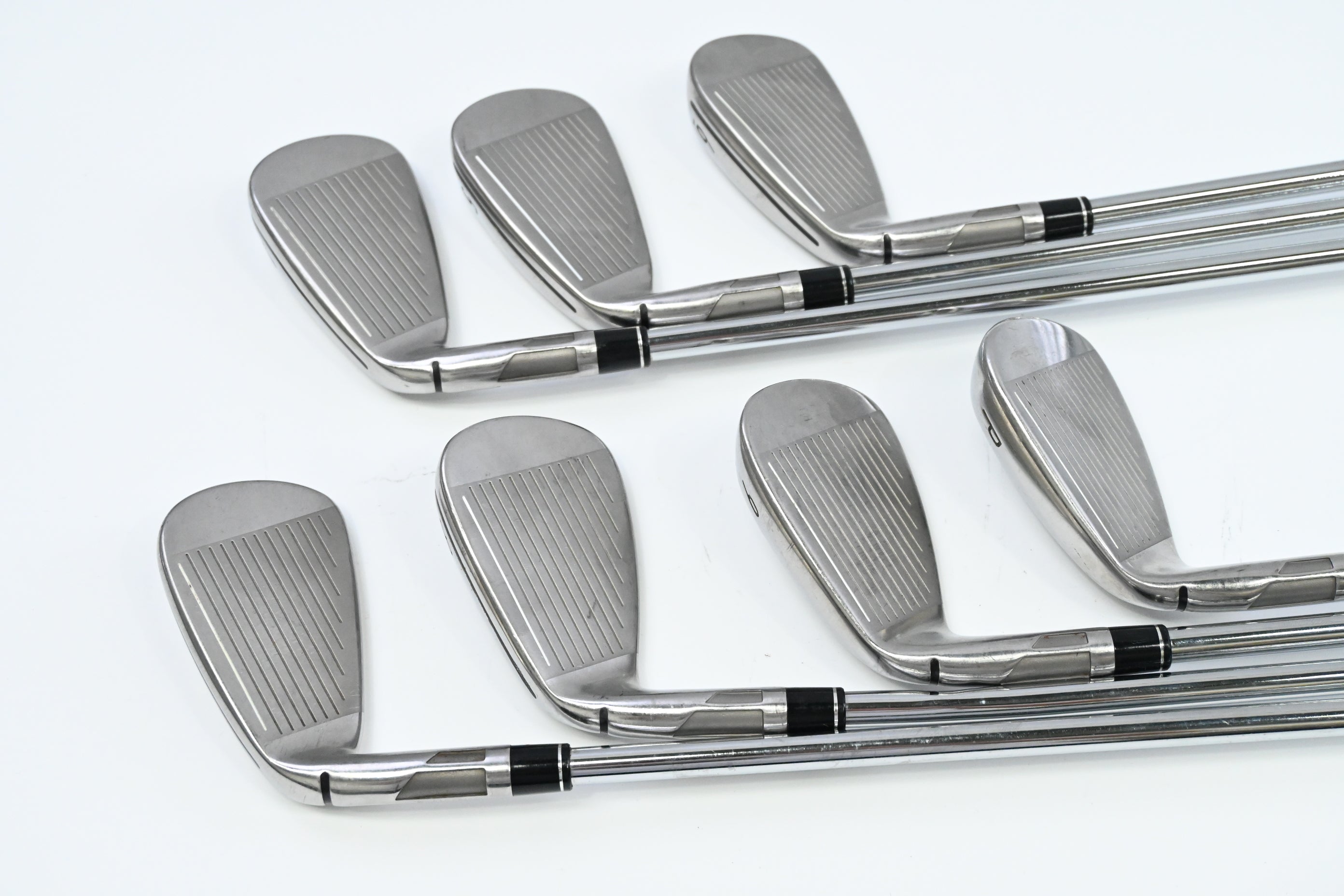 Taylormade SIM2 Max Irons / 4-PW / Regular Flex KBS MAX MT 85 Shafts