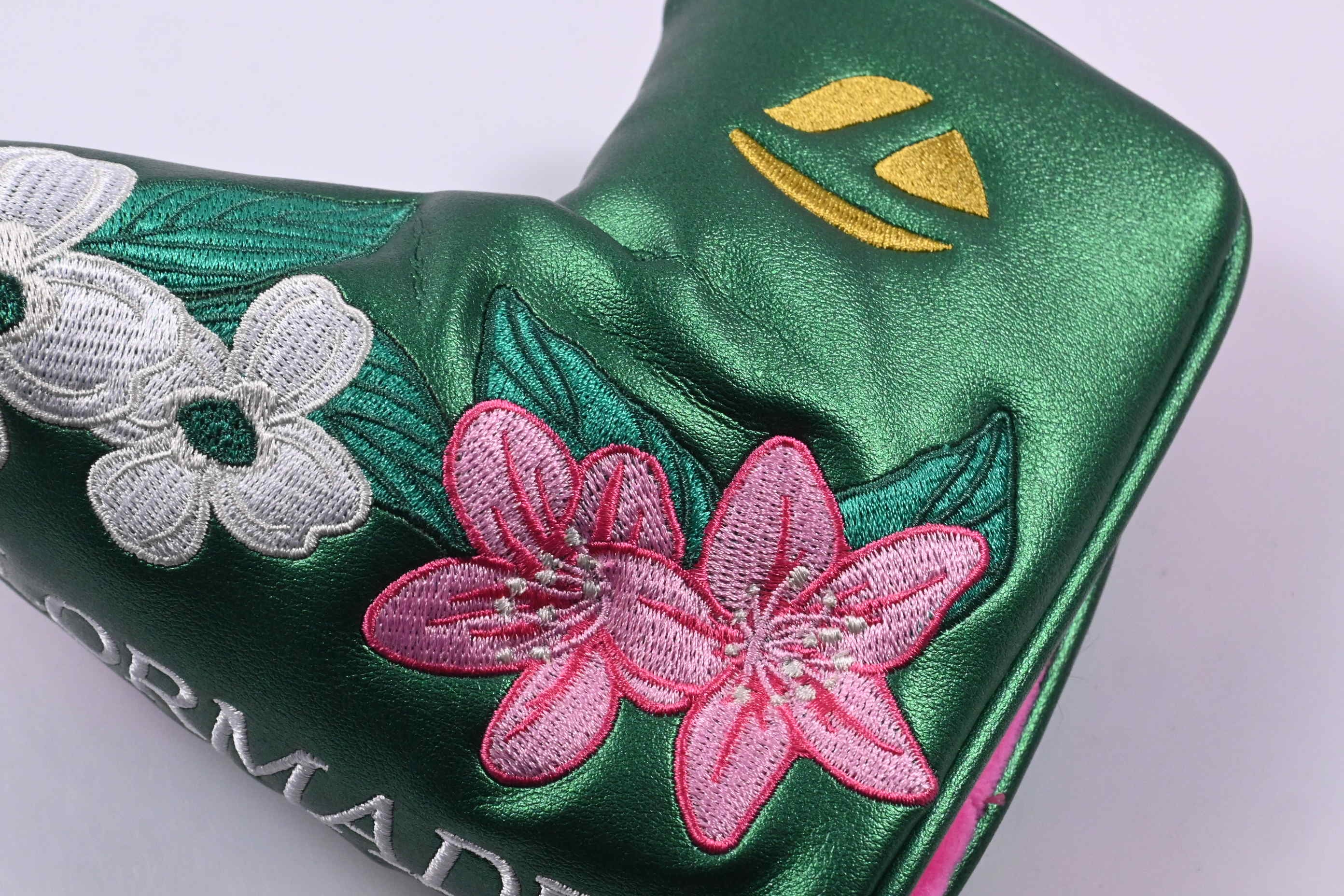 Taylormade Season Opener 2025 Blade Putter Headcover / Green, White & Pink