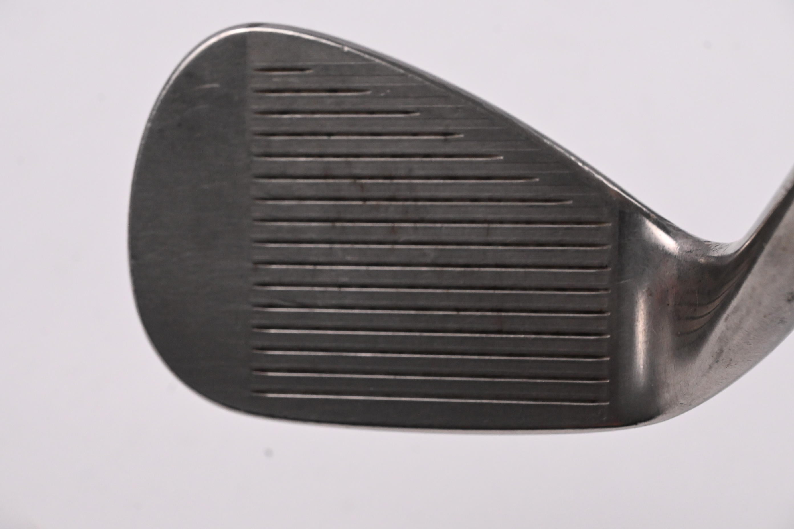 Titleist Vokey SM9 Pitching Wedge / 46 Degree / Regular Flex AMT Red R300 Shaft