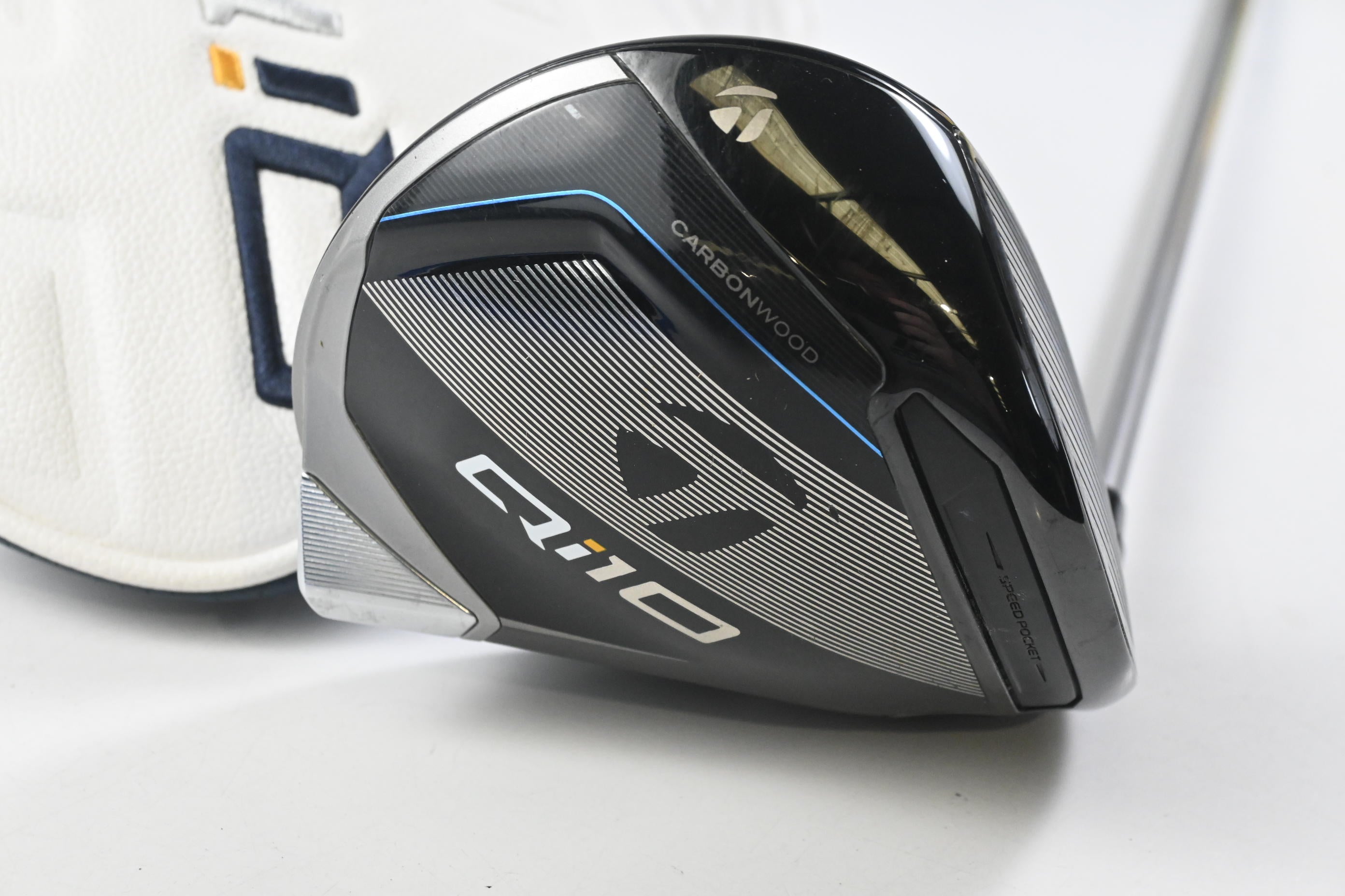 Taylormade Qi10 Driver / 10.5 Degree / Regular Flex Speeder NX 50 Shaft