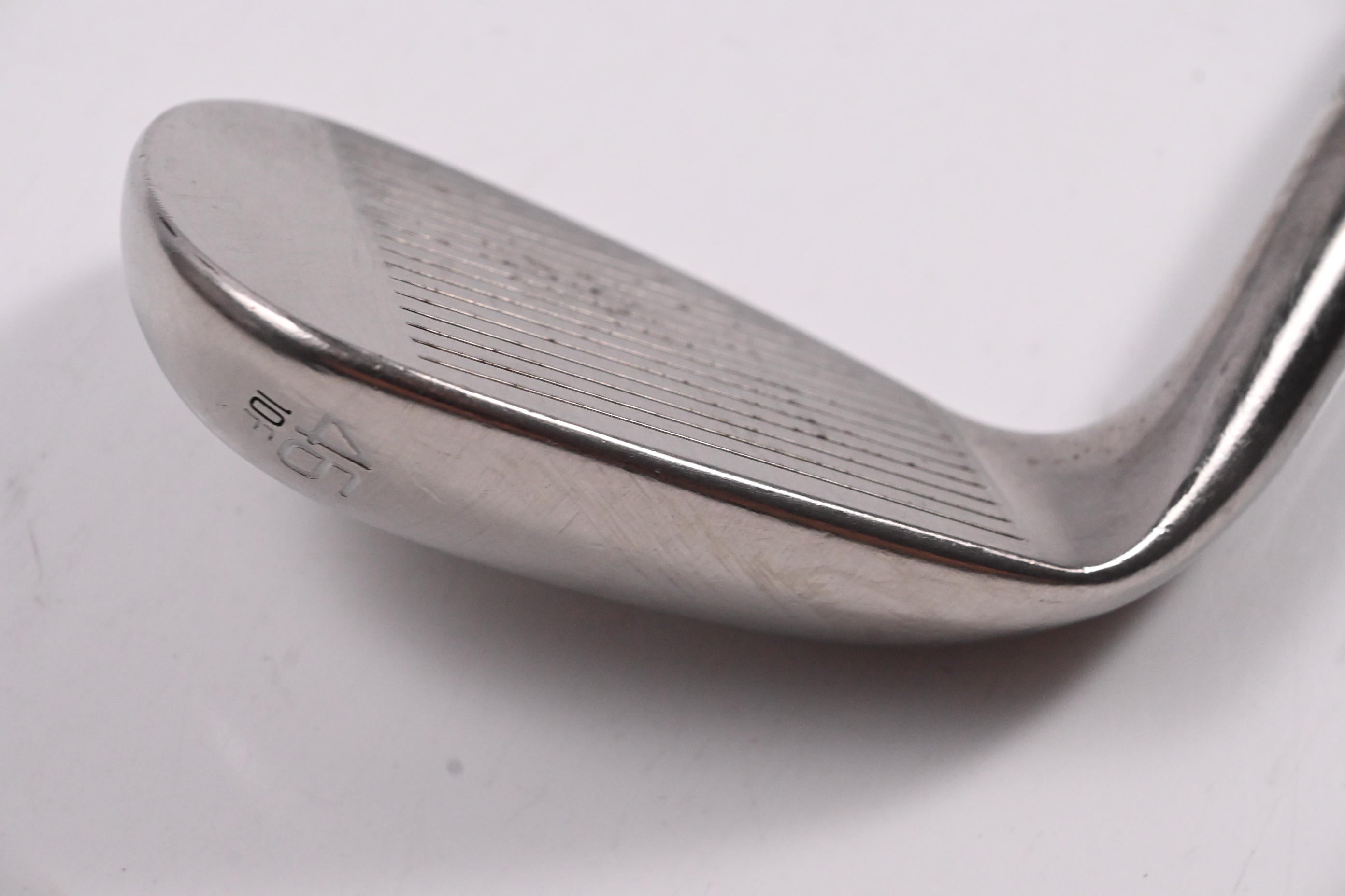 Titleist Vokey SM9 Pitching Wedge / 46 Degree / Regular Flex AMT Red R300 Shaft