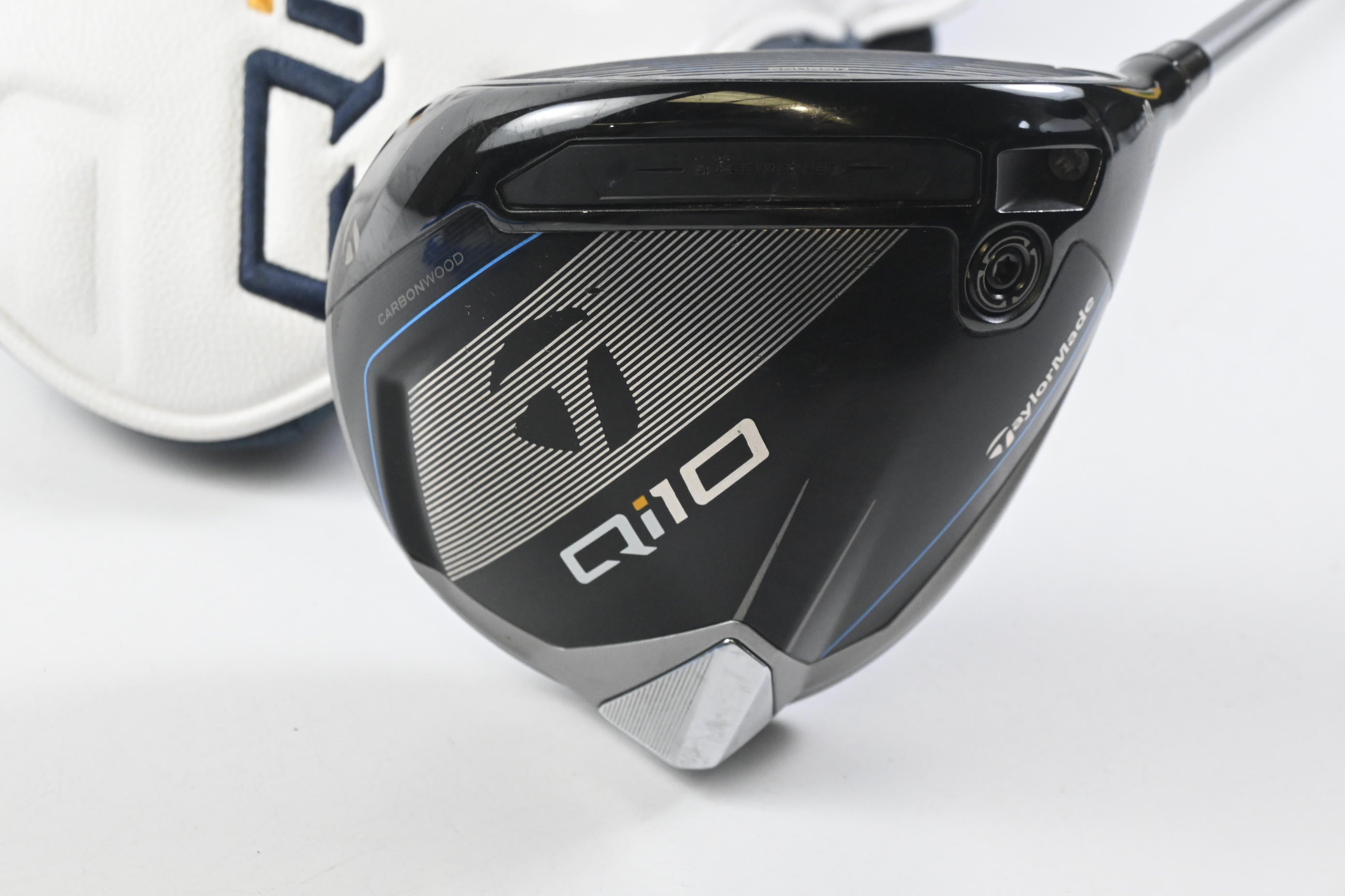 Taylormade Qi10 Driver / 10.5 Degree / Regular Flex Speeder NX 50 Shaft