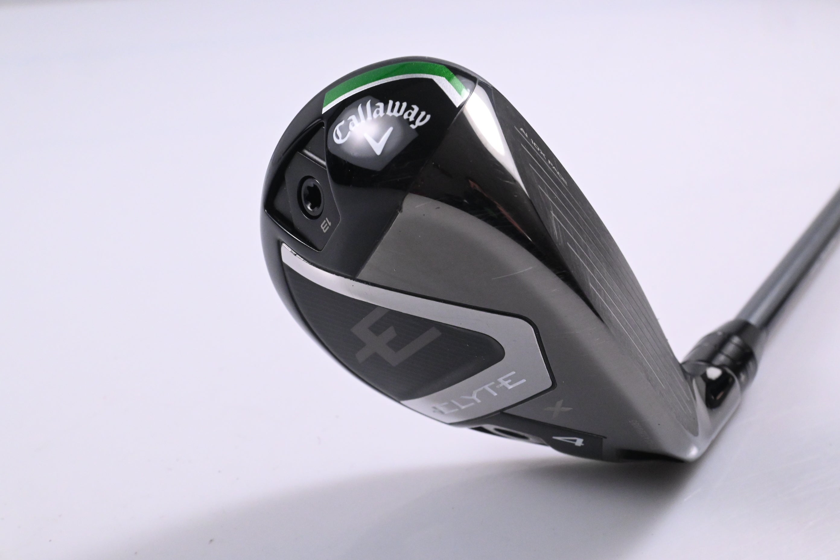 Callaway Elyte X #4 Hybrid / 21 Degree / Regular Flex Denali Charcoal 60 Shaft