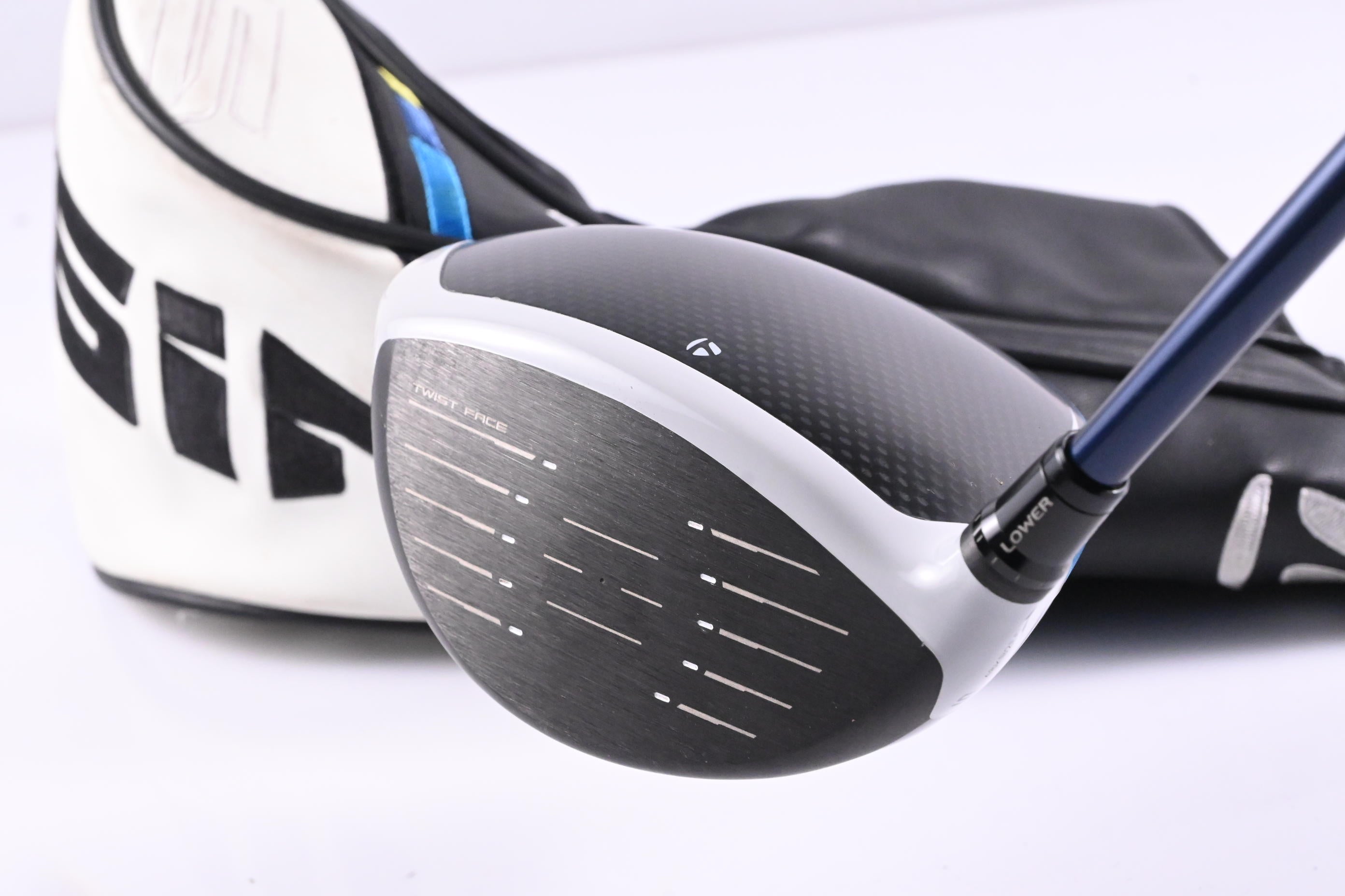 Taylormade SIM2 Max Driver / 10.5 Degree / Stiff Flex Fujikura Ventus Blue 5