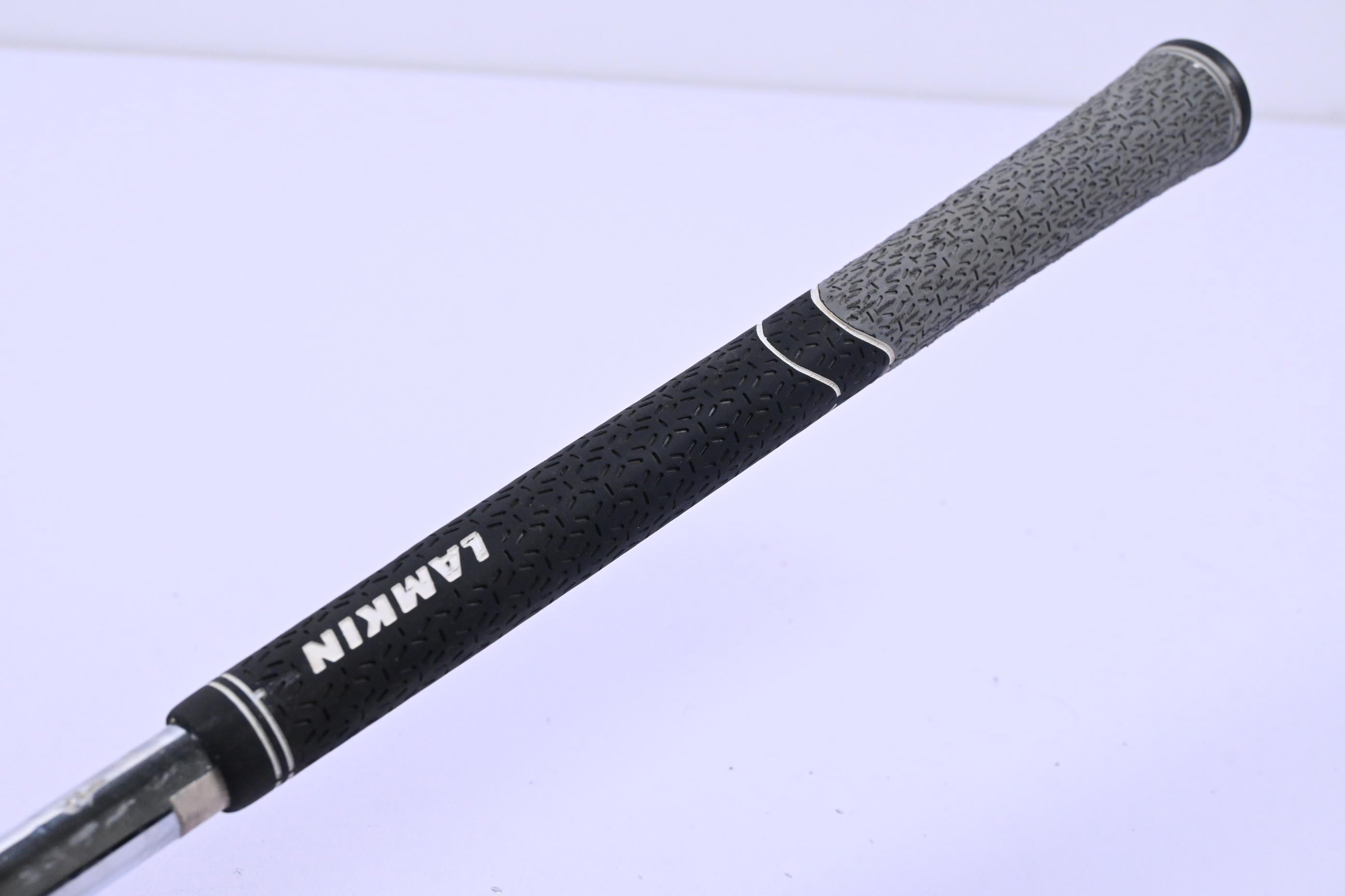 Ping G30 #7 Iron / White Dot / Stiff Flex Ping CFS Distance Shaft