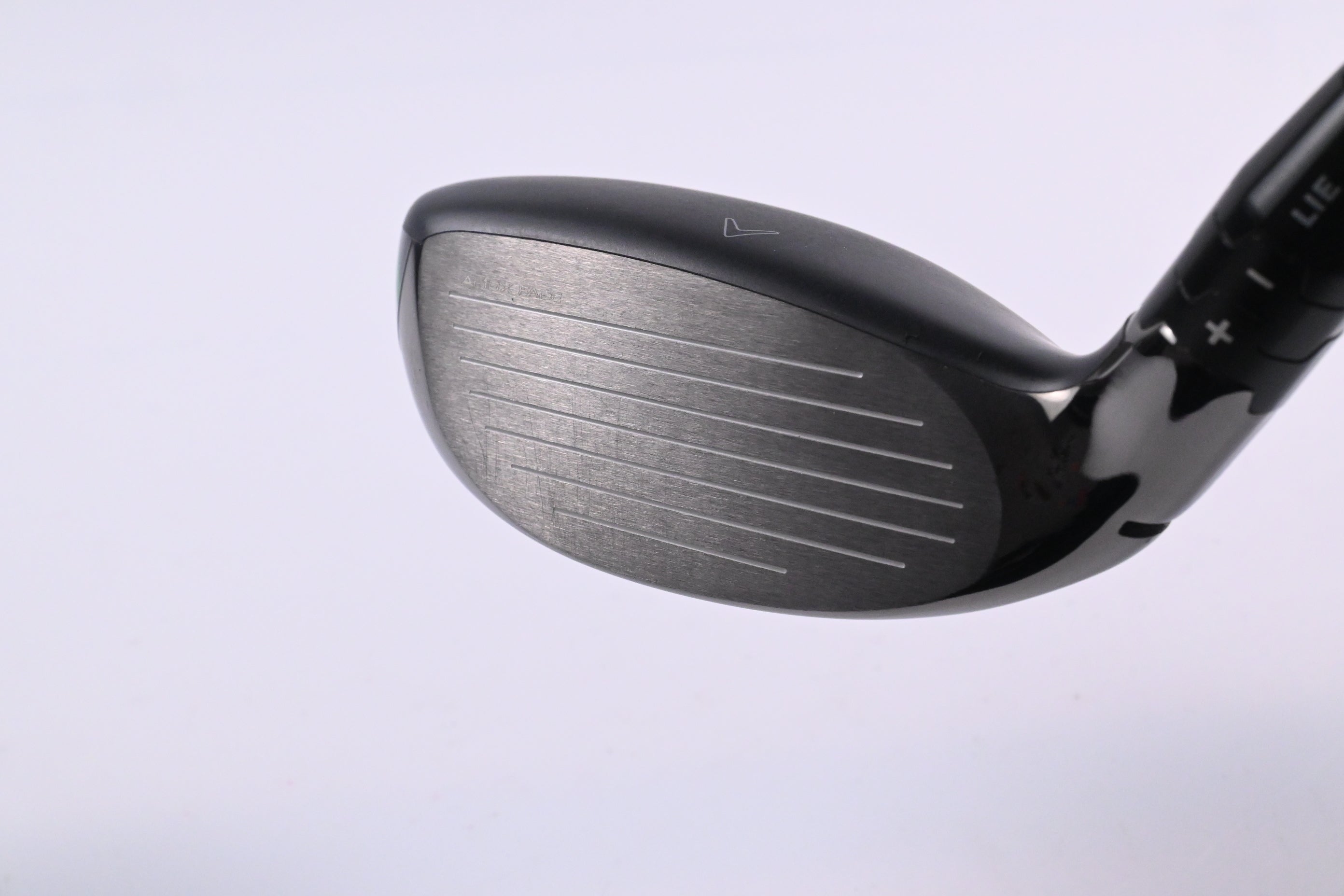 Callaway Elyte X #4 Hybrid / 21 Degree / Regular Flex Denali Charcoal 60 Shaft