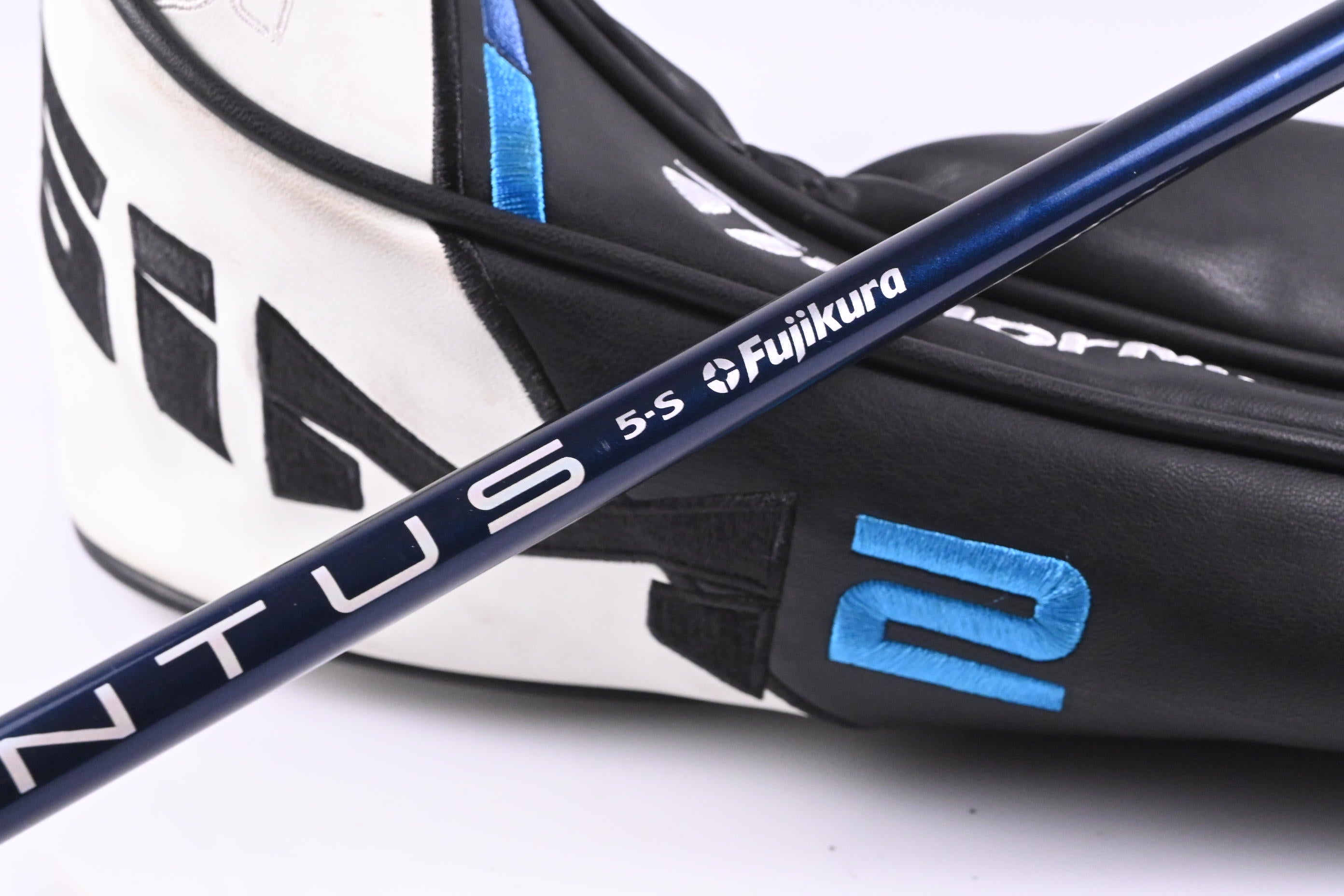 Taylormade SIM2 Max Driver / 10.5 Degree / Stiff Flex Fujikura Ventus Blue 5