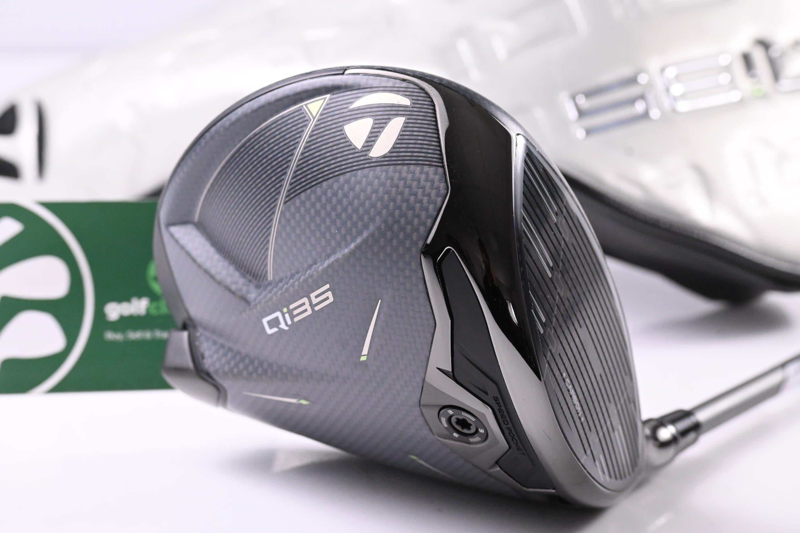 Taylormade Qi35 Driver / 10.5 Degree / Regular Flex Fujikura Airspeeder 50 Shaft