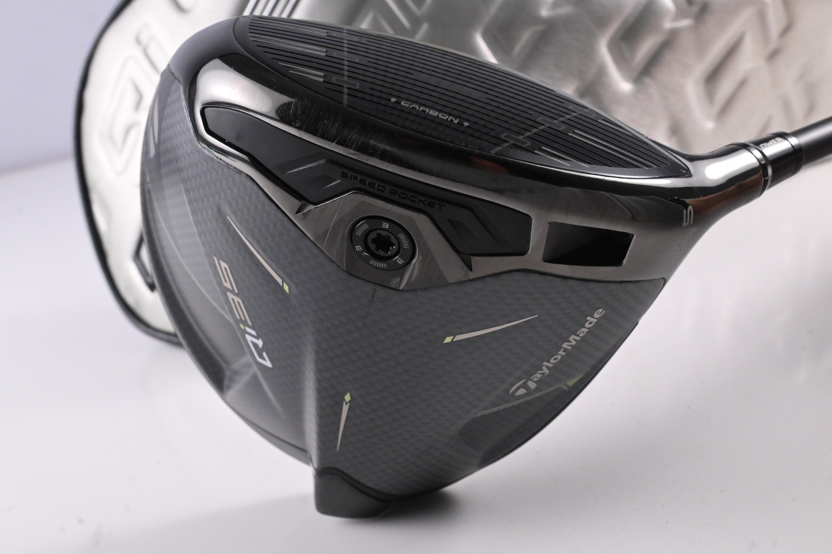 Taylormade Qi35 Driver / 10.5 Degree / Regular Flex Ventus Blue 5 Shaft