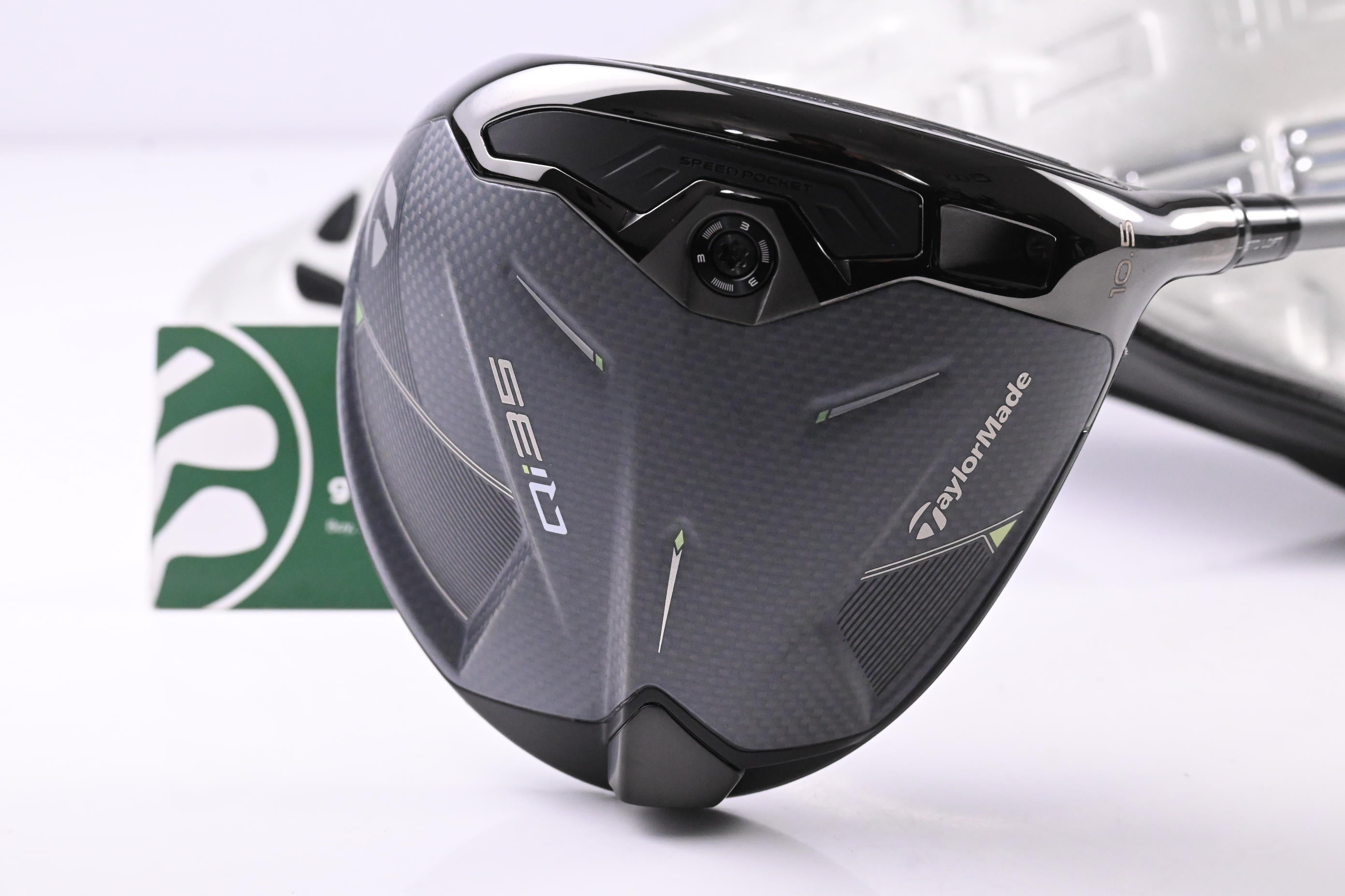 Taylormade Qi35 Driver / 10.5 Degree / Regular Flex Fujikura Airspeeder 50 Shaft