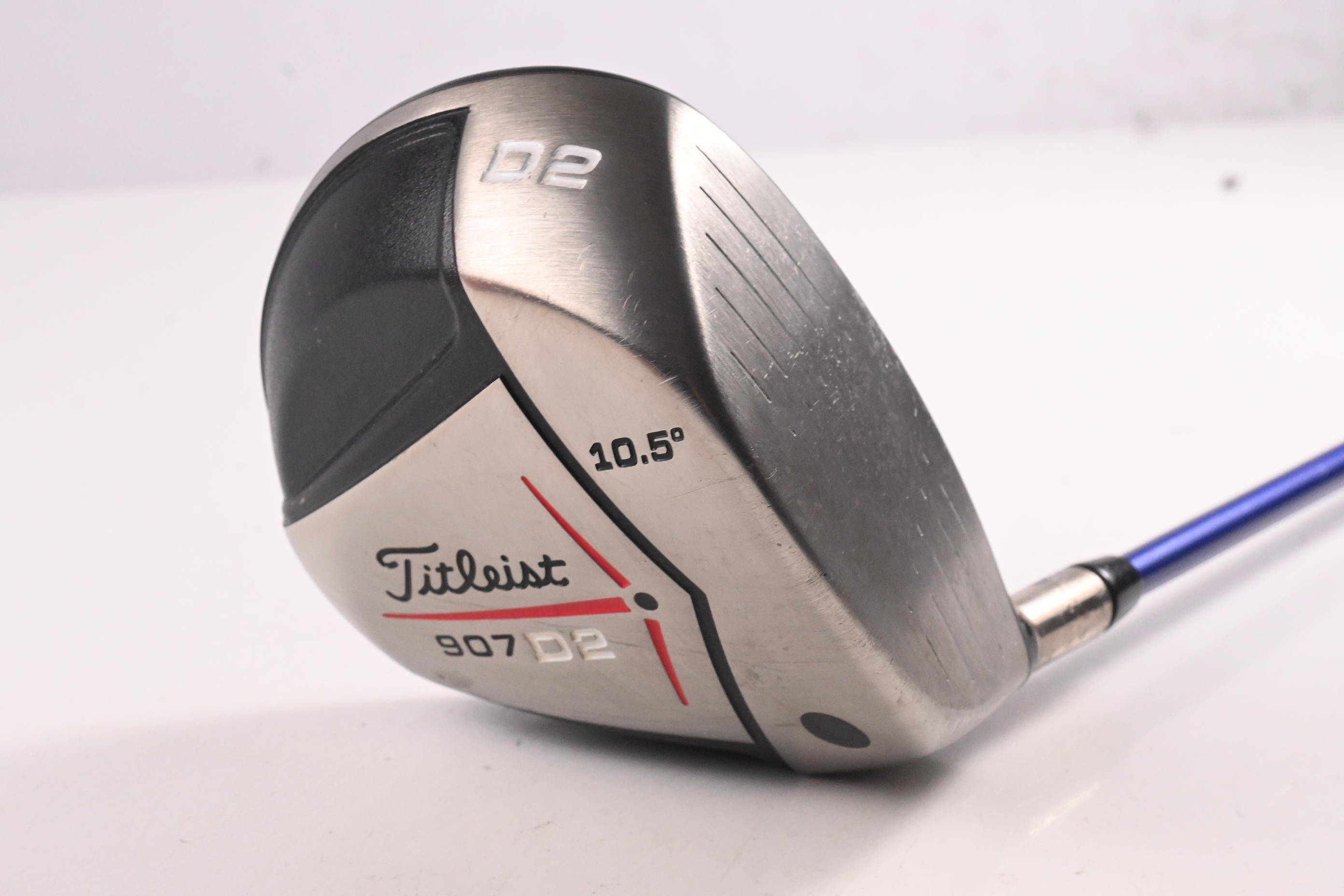 Titleist 907 D2 Driver / 10.5 Degree / Regular Flex Graphite Design Tour AD YS-6
