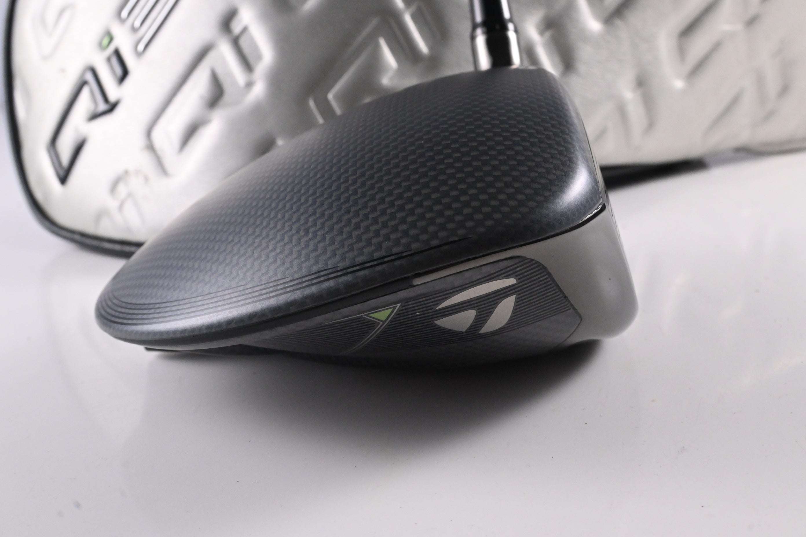 Taylormade Qi35 Driver / 10.5 Degree / Regular Flex Ventus Blue 5 Shaft