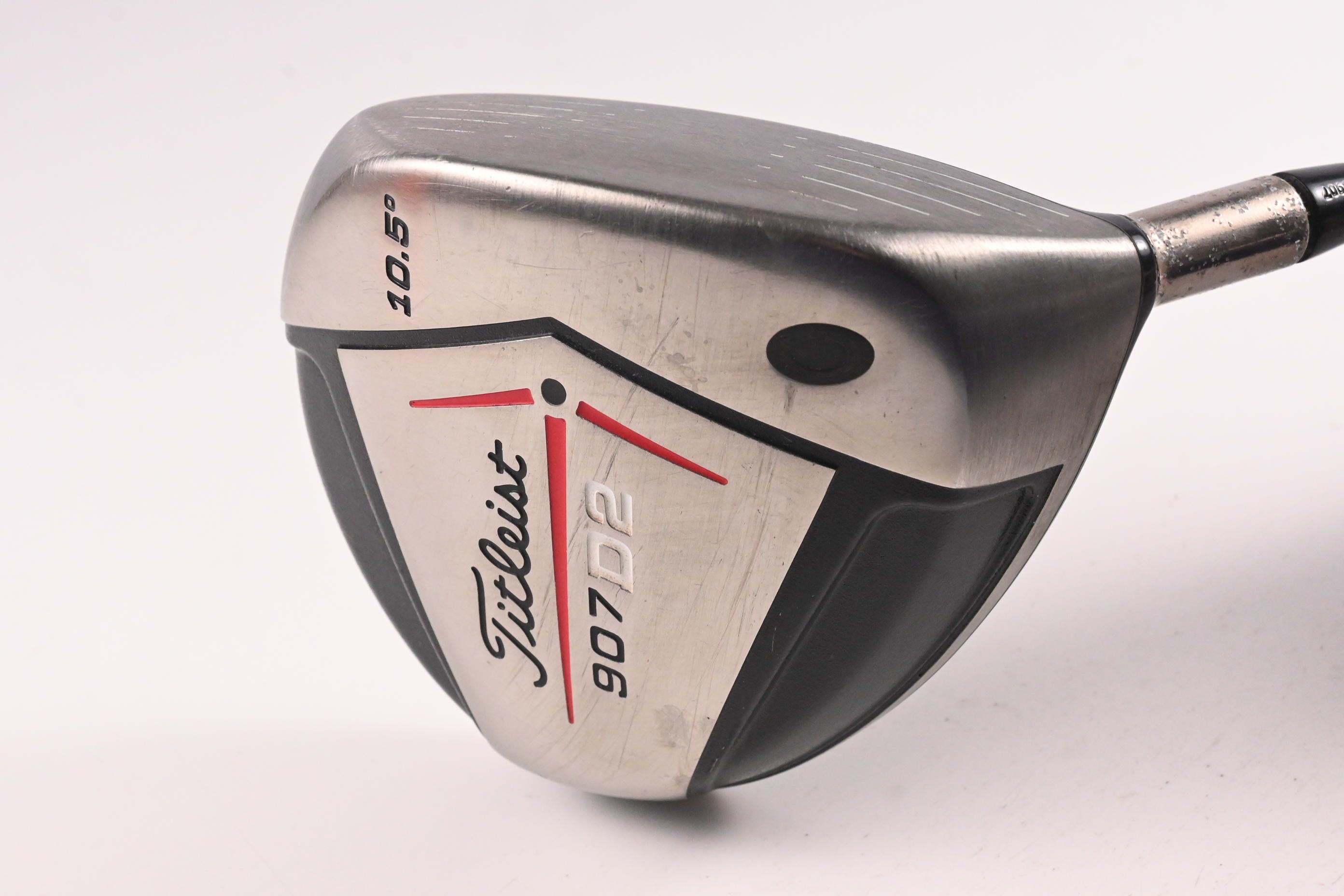 Titleist 907 D2 Driver / 10.5 Degree / Regular Flex Graphite Design Tour AD YS-6