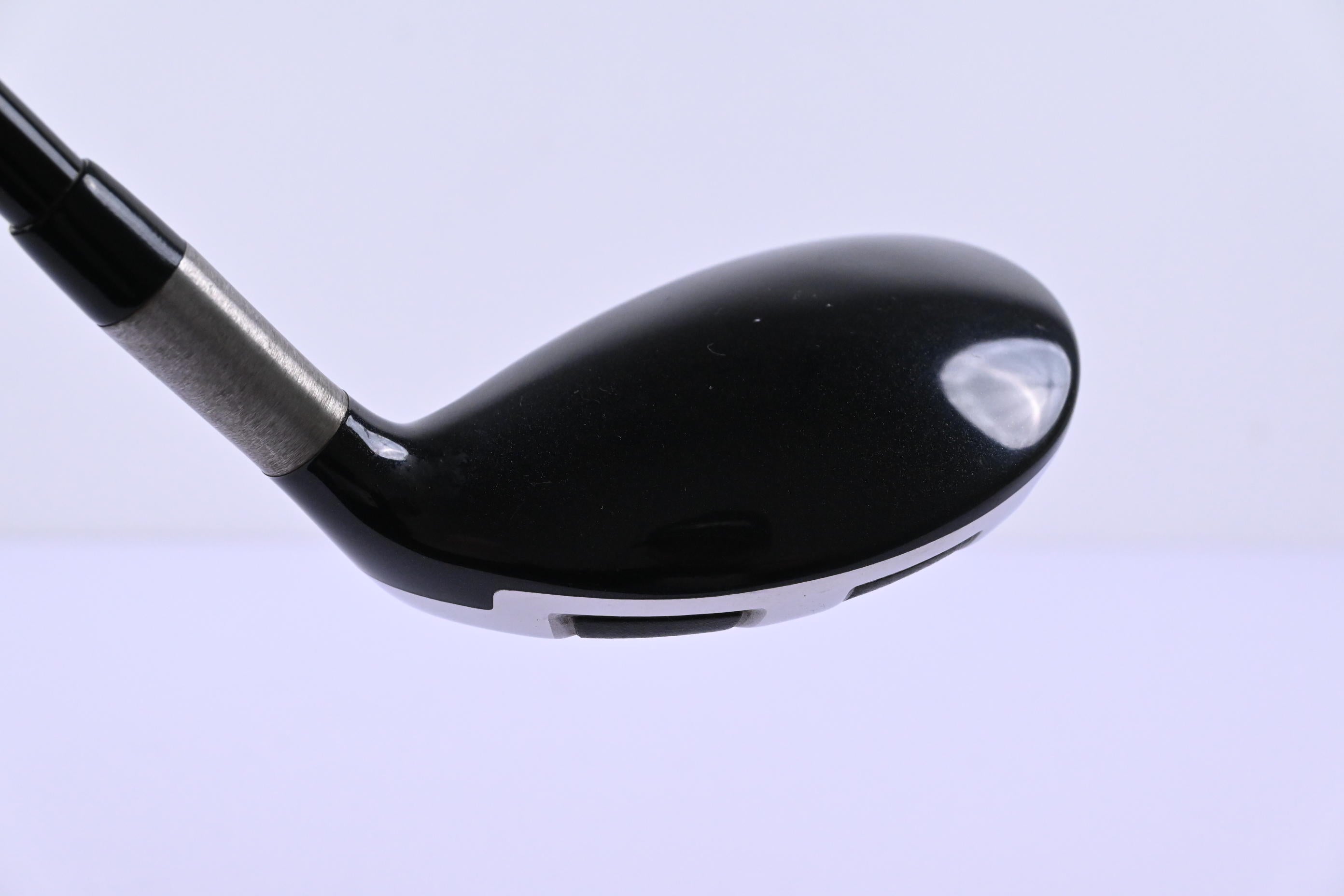 Titleist 909H #3 Hybrid / 21 Degree / Stiff Flex Aldila Voodoo Shaft