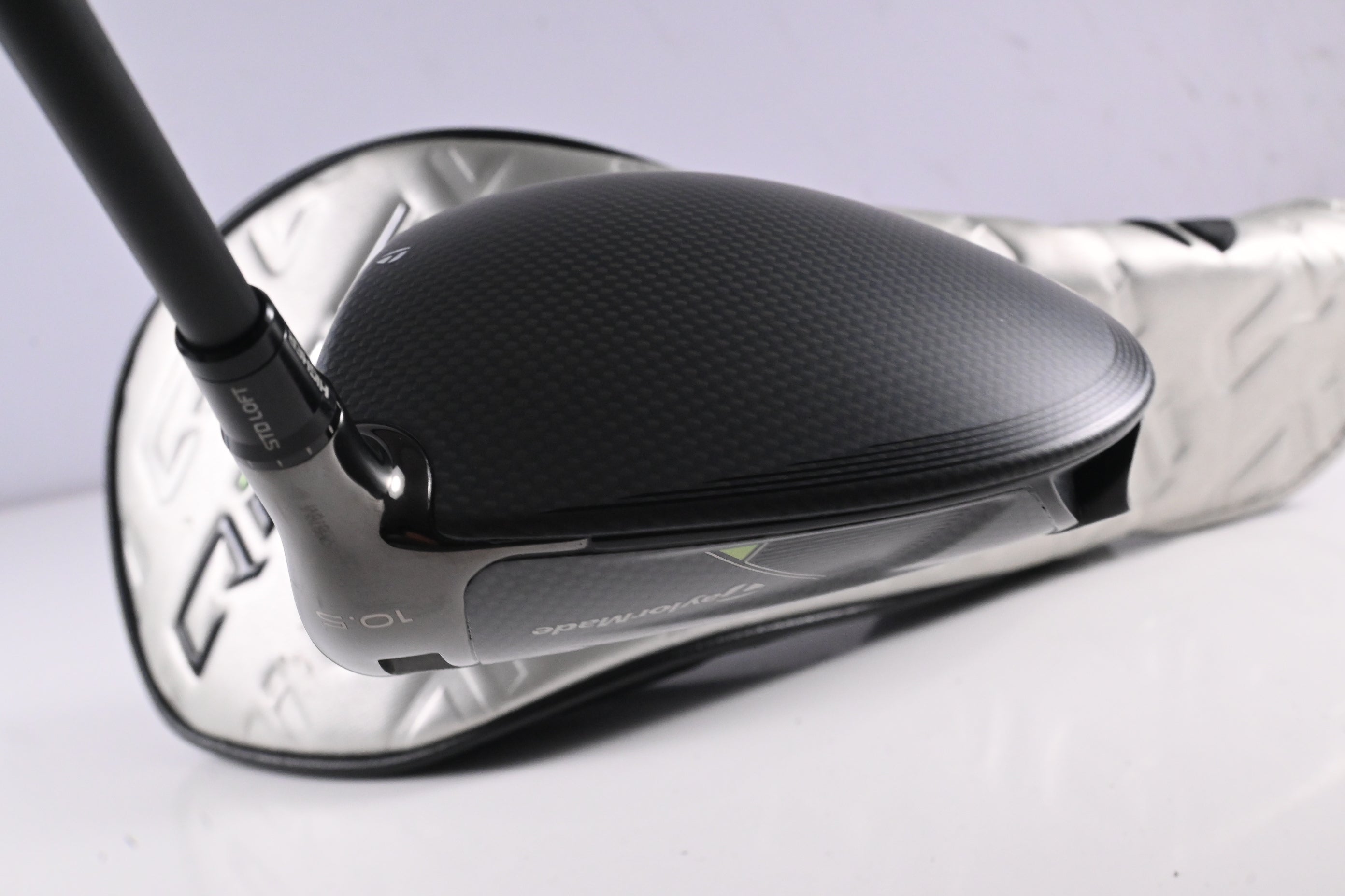 Taylormade Qi35 Driver / 10.5 Degree / Regular Flex Ventus Blue 5 Shaft