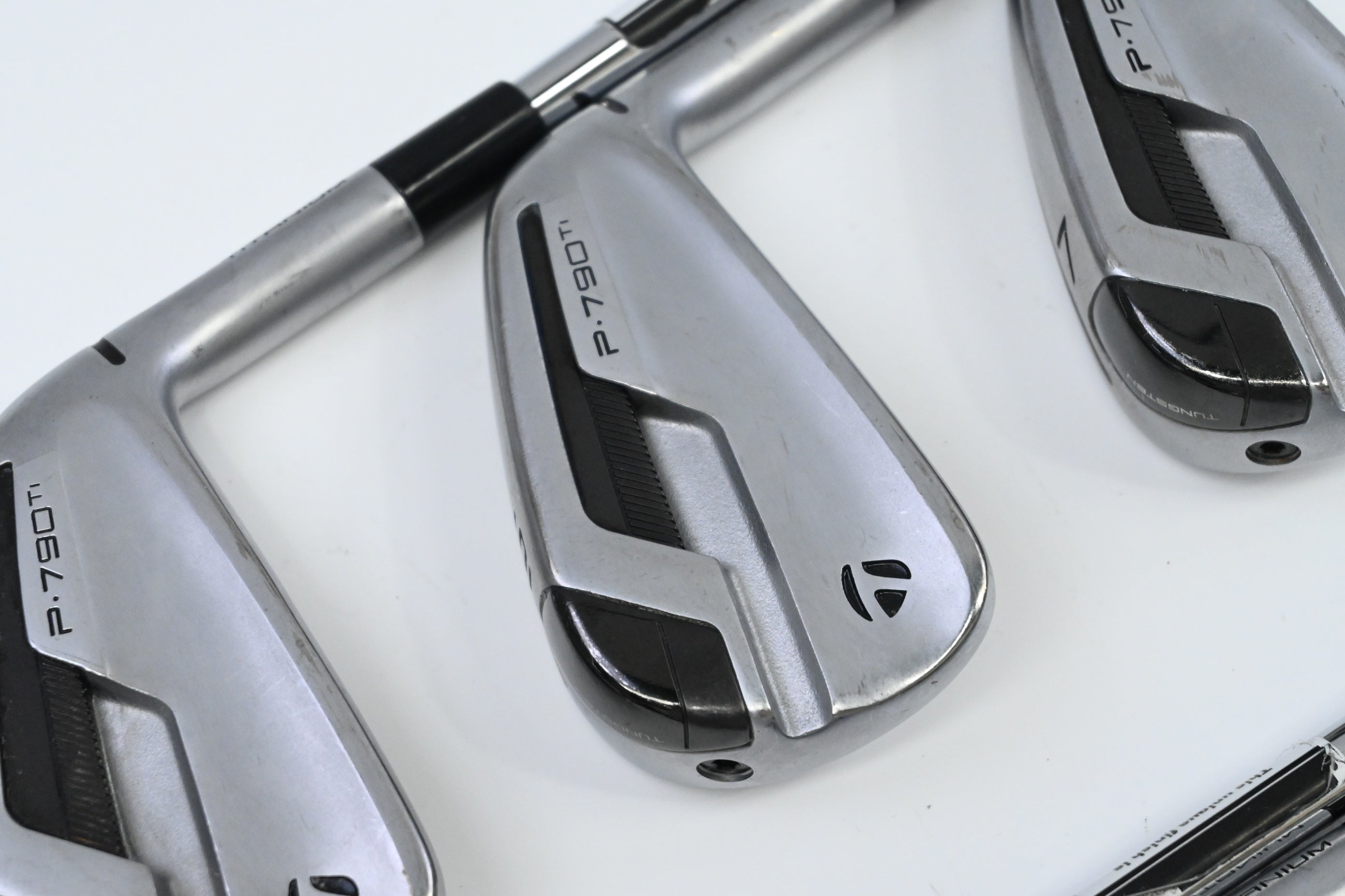 Taylormade P790 Ti Irons / 5-PW / Regular Flex NS Pro 950 GH Neo Shafts